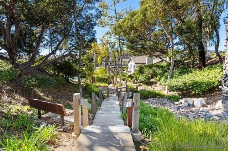 https://cdn.realtyfeed.com/cdn/127/250038311/99a42dc2ea1fa79dab31d37fce4f47a2.webp
