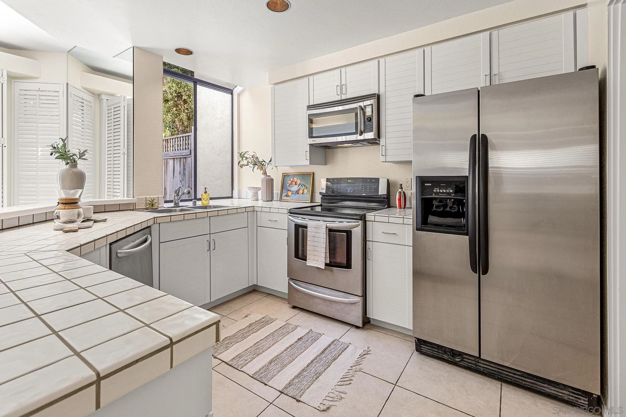 https://cdn.realtyfeed.com/cdn/127/250038311/c1109fc73b2d74c9cbe0c6ff3b07c2f2.webp