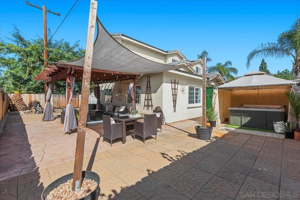 https://cdn.realtyfeed.com/cdn/127/250038314/0ebfd504f90c92570a4d4bb7daf3eefc.webp