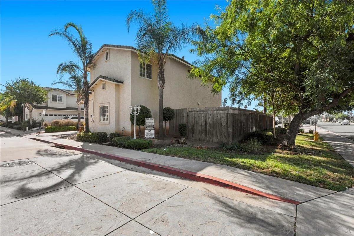 https://cdn.realtyfeed.com/cdn/127/250038314/a6d96dc25b70f5882a6c6c29c10a2448.webp