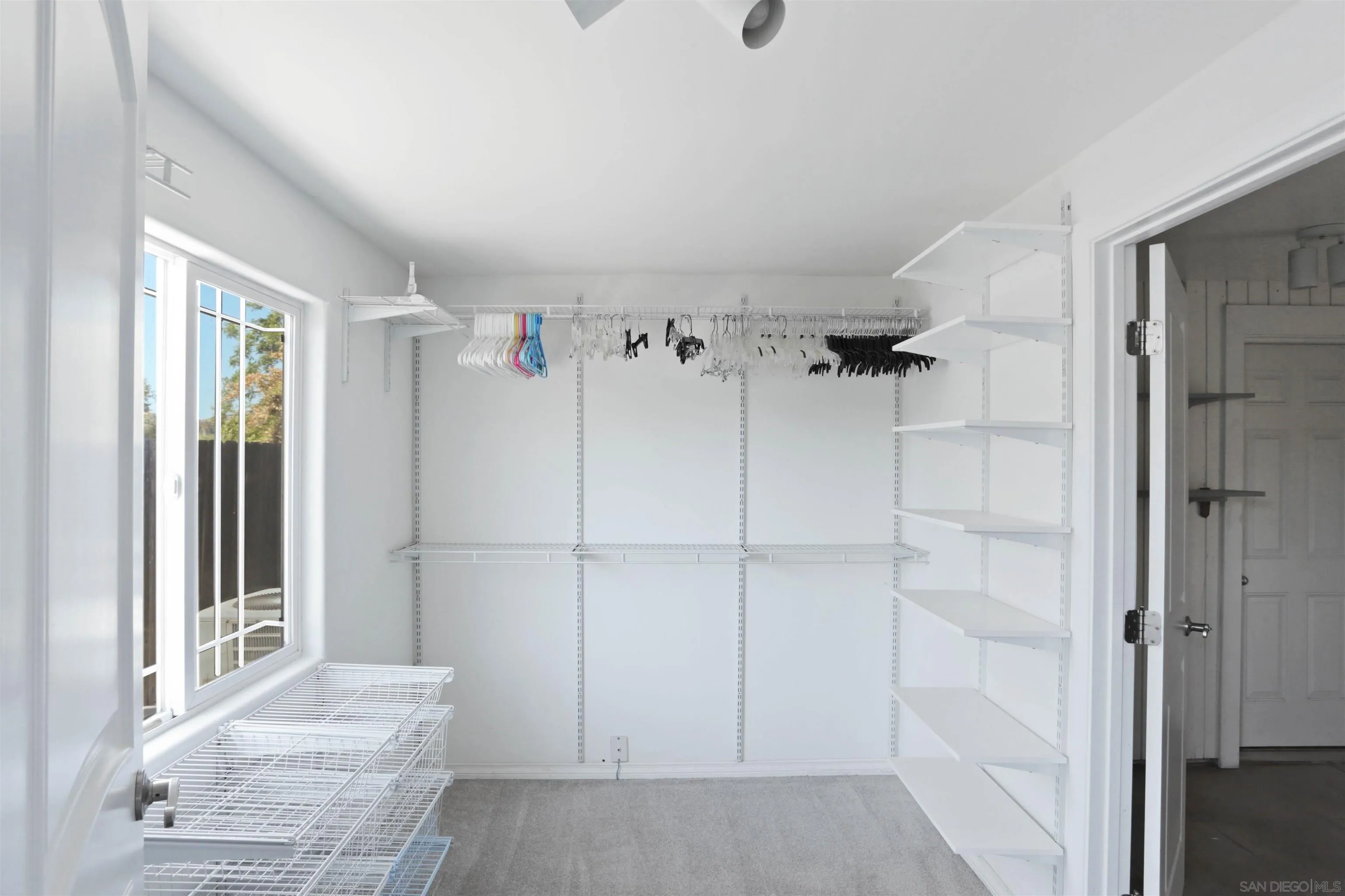 https://cdn.realtyfeed.com/cdn/127/250038316/6f85049b0fa3b854f34e69a74e3709ab.webp