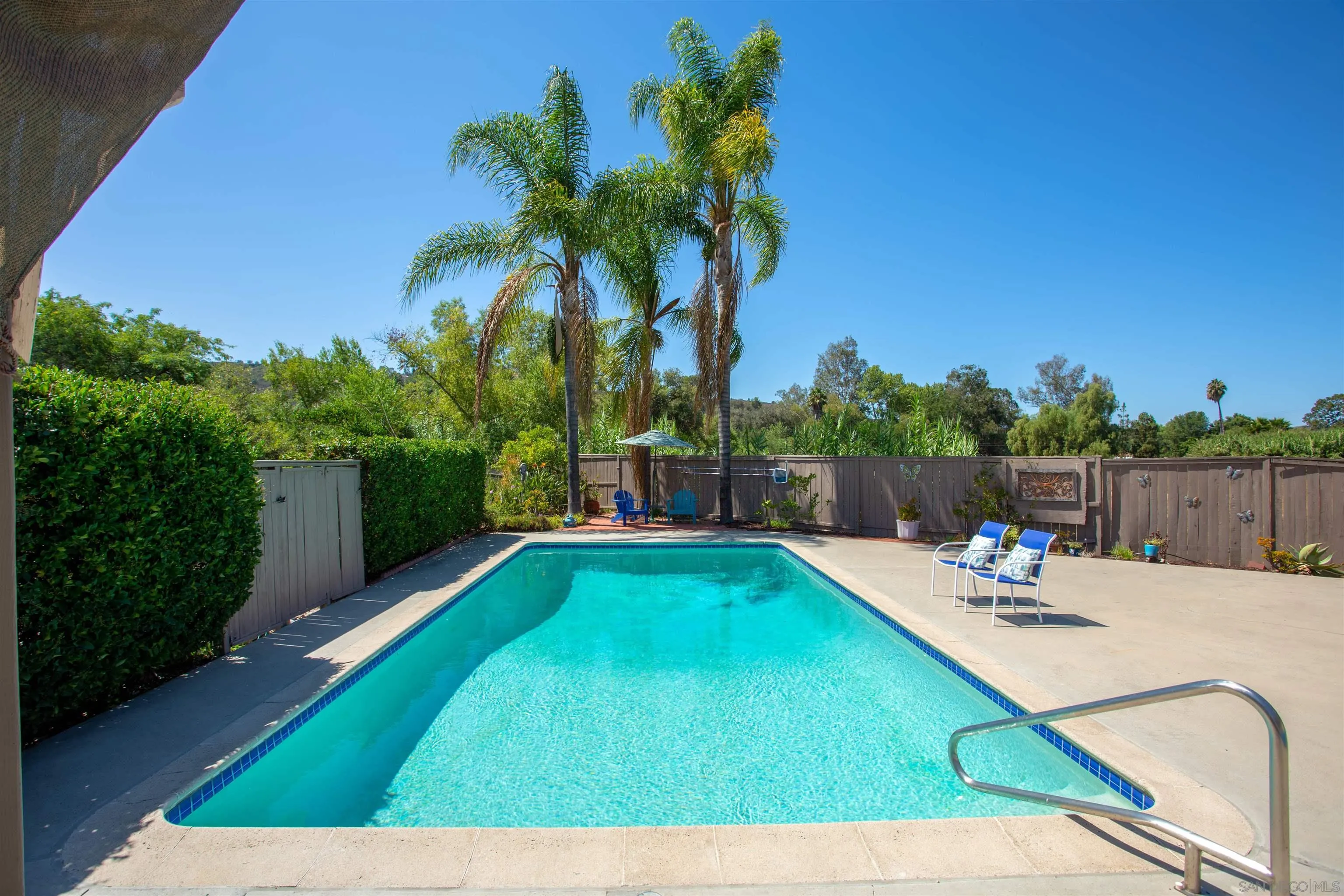 https://cdn.realtyfeed.com/cdn/127/250038316/b0ad31820f738143edf7f8df9f10b901.webp