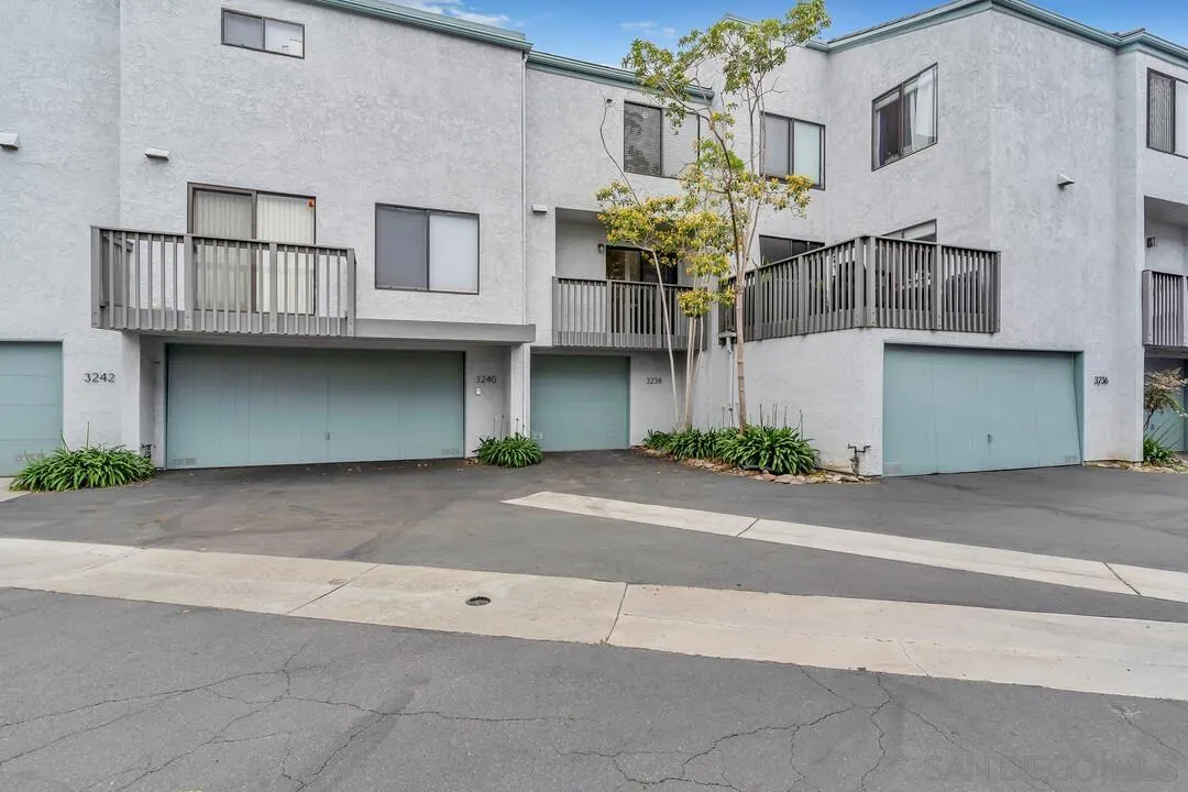 Photo #22: 250038323 Listing: Photo #22