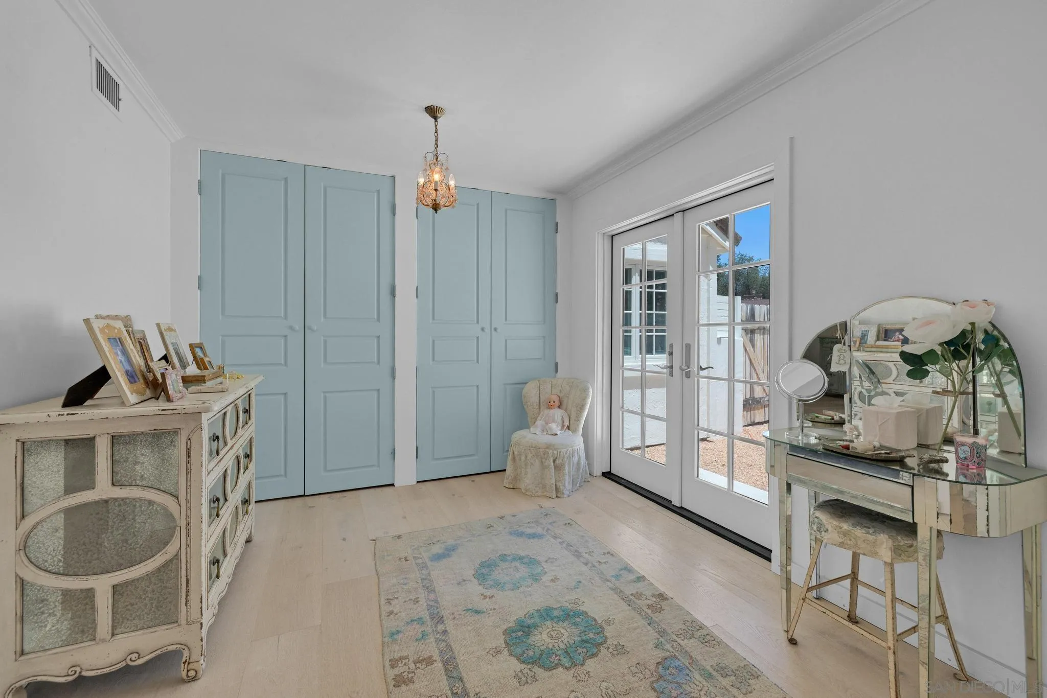 https://cdn.realtyfeed.com/cdn/127/250038327/c5c32252e554bfcc38fd10305bbee3d0.webp