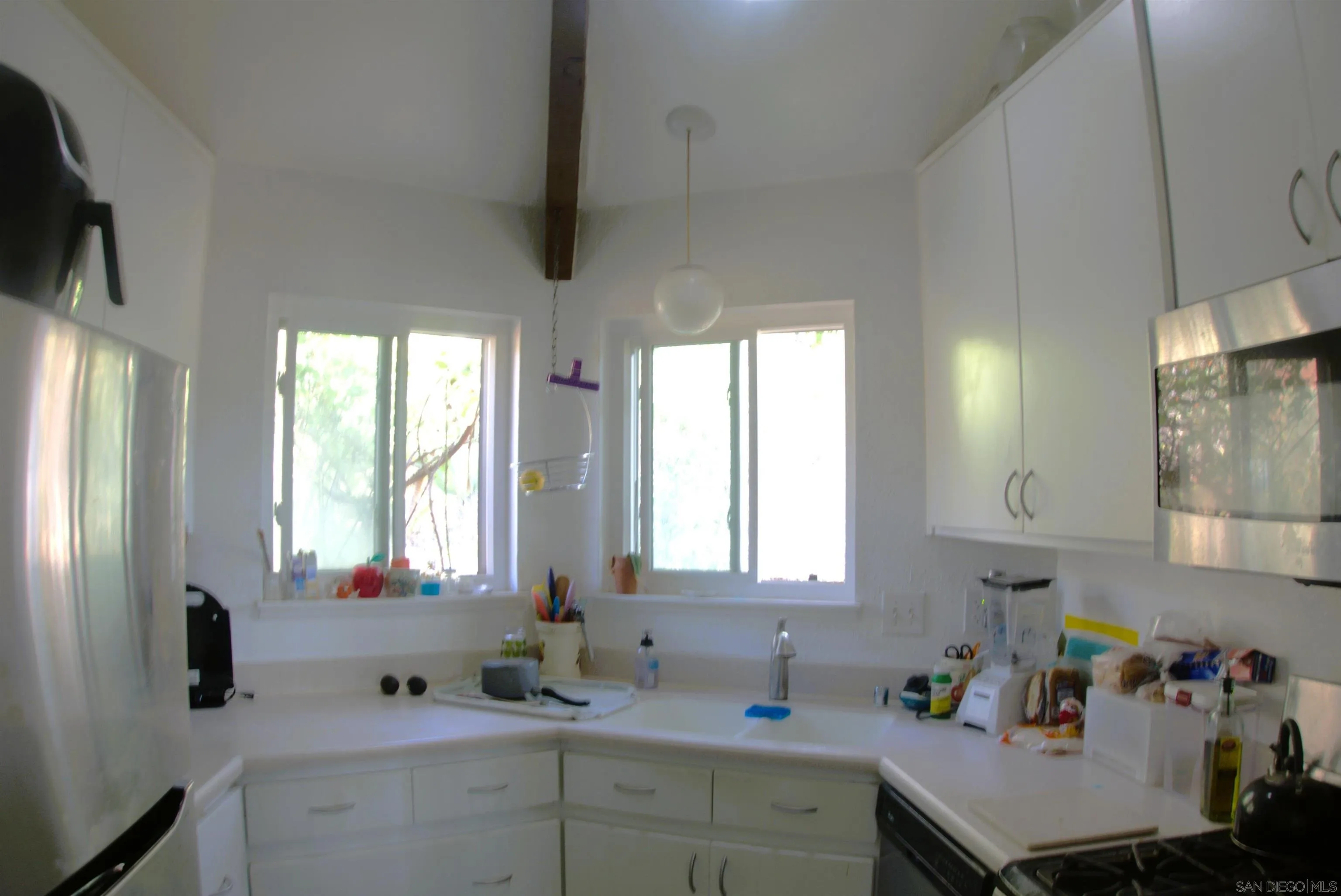 https://cdn.realtyfeed.com/cdn/127/250038328/3dbfb8f19ee403f992f304d947e412f6.webp