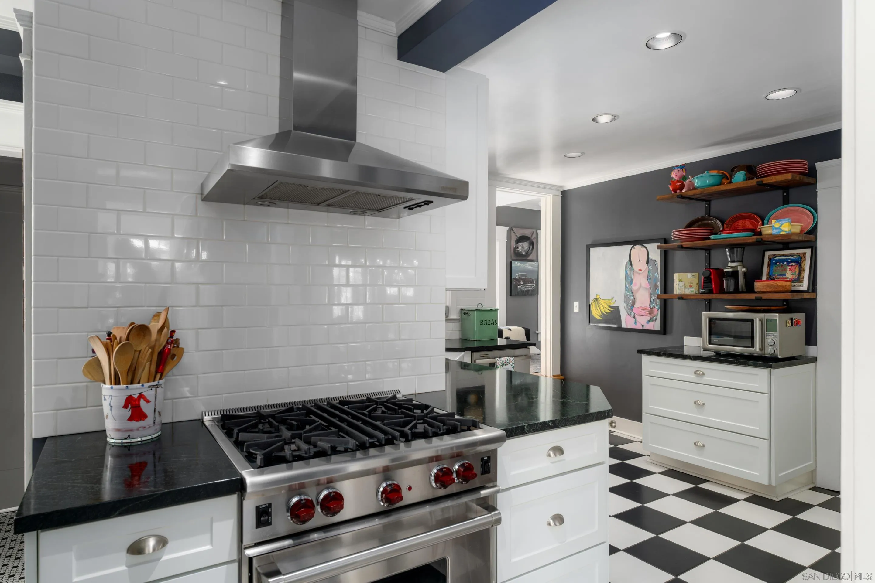 https://cdn.realtyfeed.com/cdn/127/250038329/e5c16789f362242a7b539d03cd92a944.webp