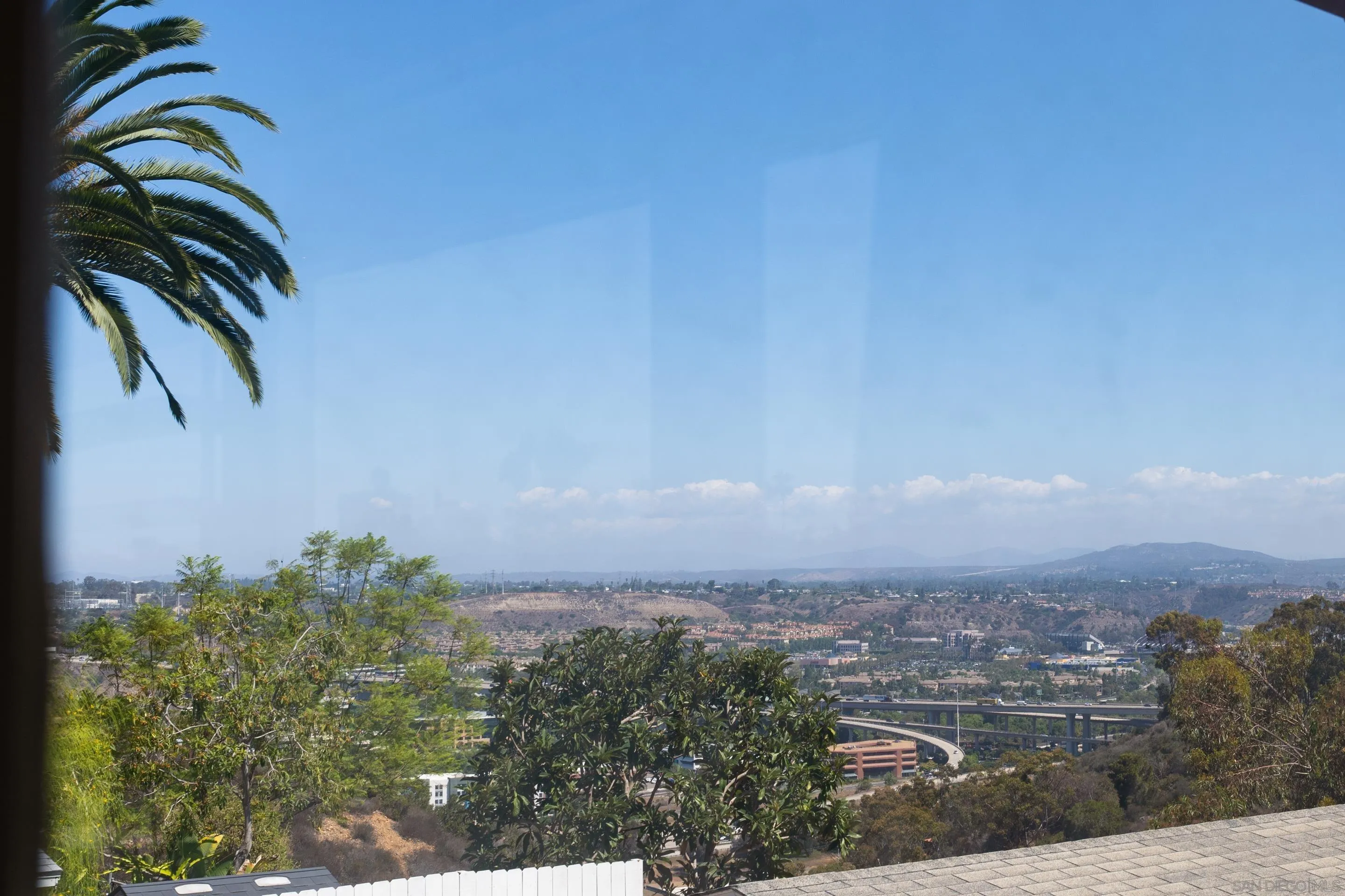 https://cdn.realtyfeed.com/cdn/127/250038330/4011a458fecc1ab61a97d1cc5507888c.webp