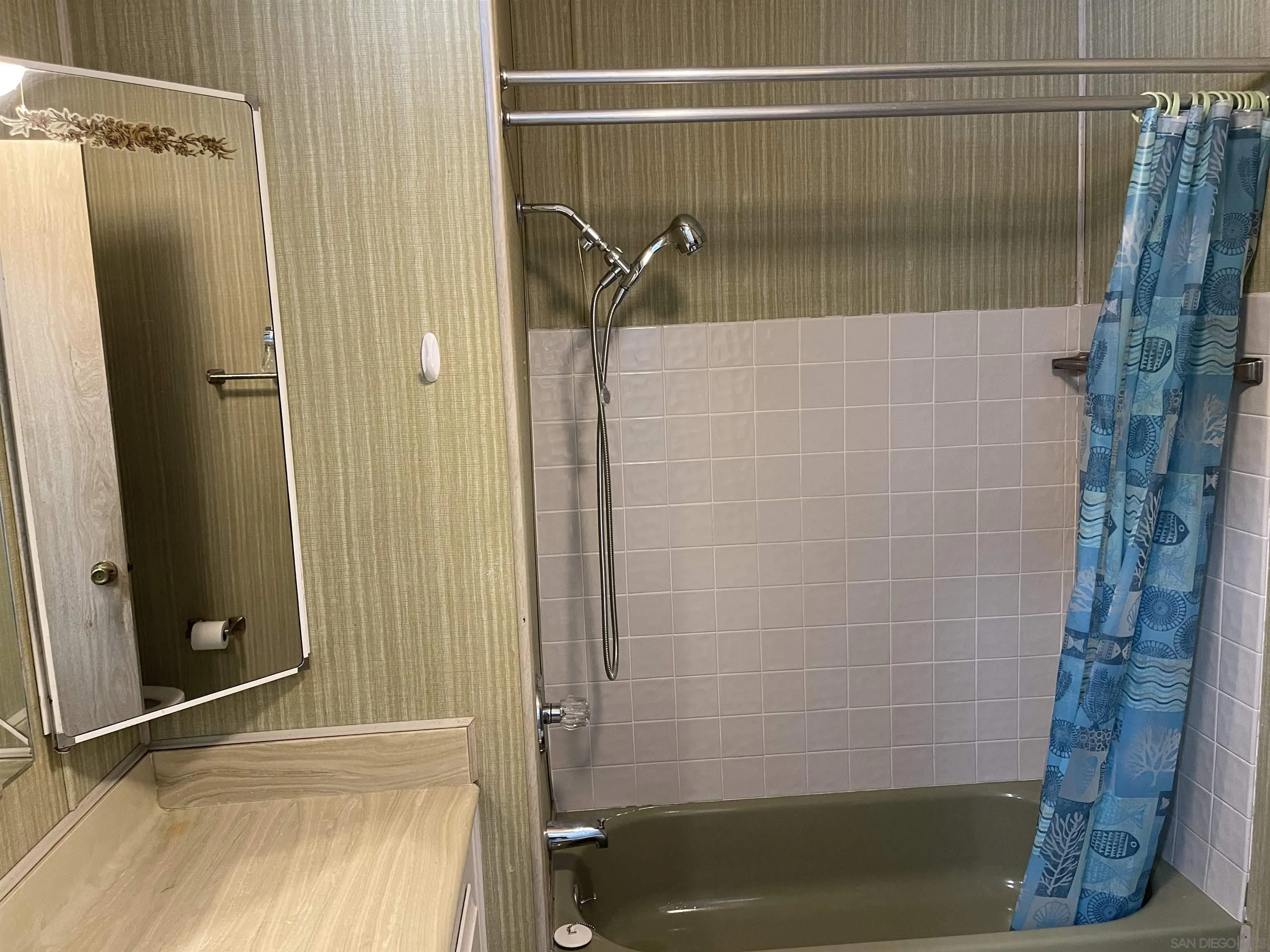https://cdn.realtyfeed.com/cdn/127/250038333/1b89a6120c26e6b83c2c78909a5a9dce.webp