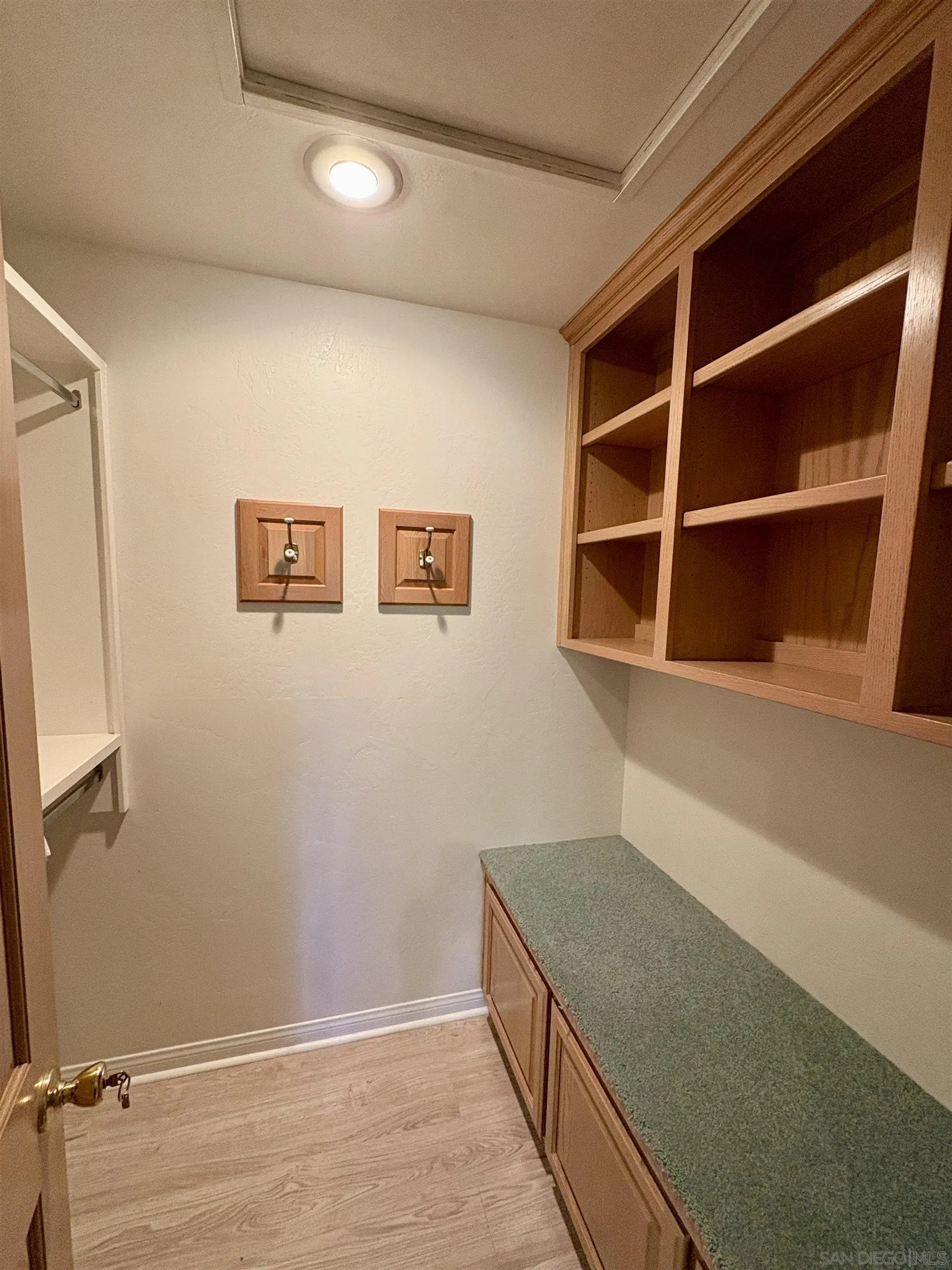 https://cdn.realtyfeed.com/cdn/127/250038334/115ed3a46a89b05fe4a186cfc43fd93e.webp
