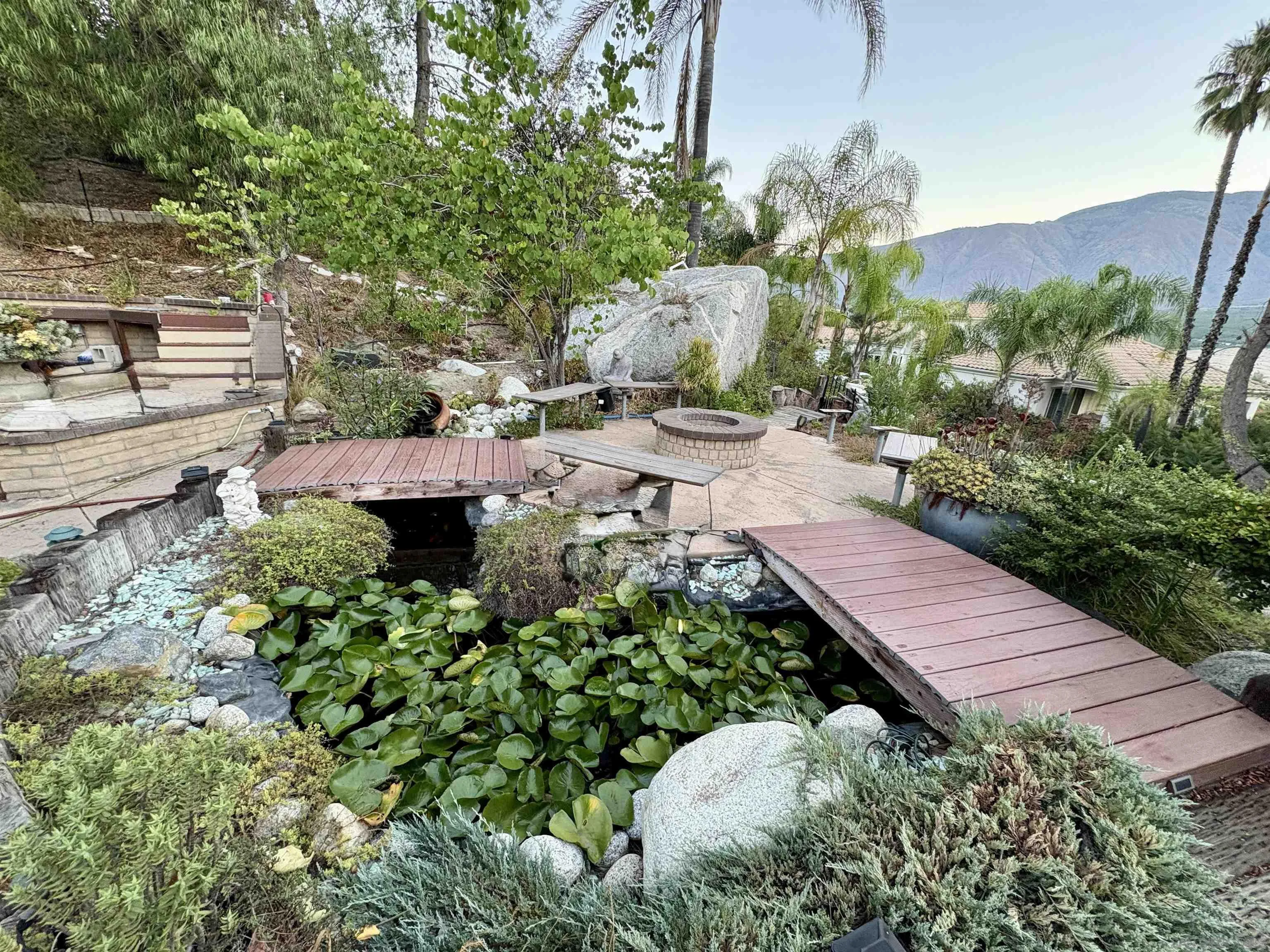 https://cdn.realtyfeed.com/cdn/127/250038334/28ccd50b50d825c078dda5eee0a0e4bb.webp
