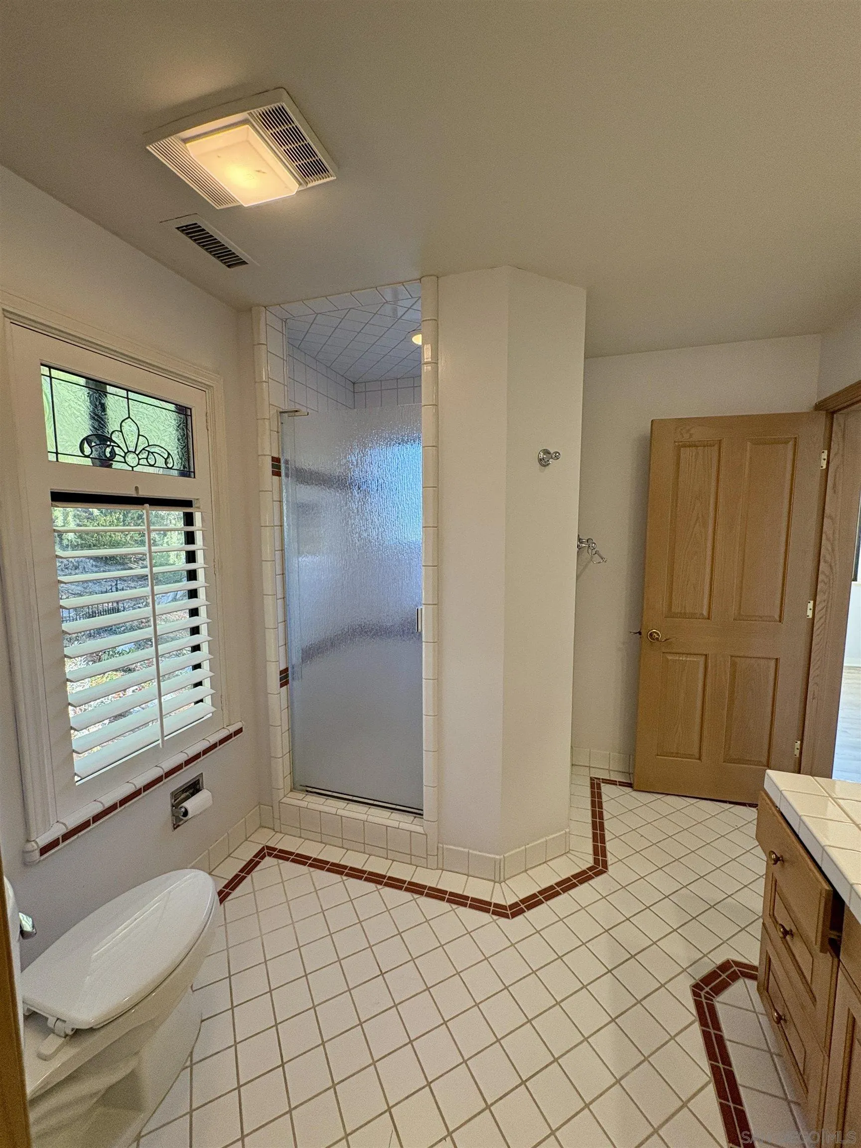 https://cdn.realtyfeed.com/cdn/127/250038334/394d2ae826f77785f2b98a168d67d0ac.webp