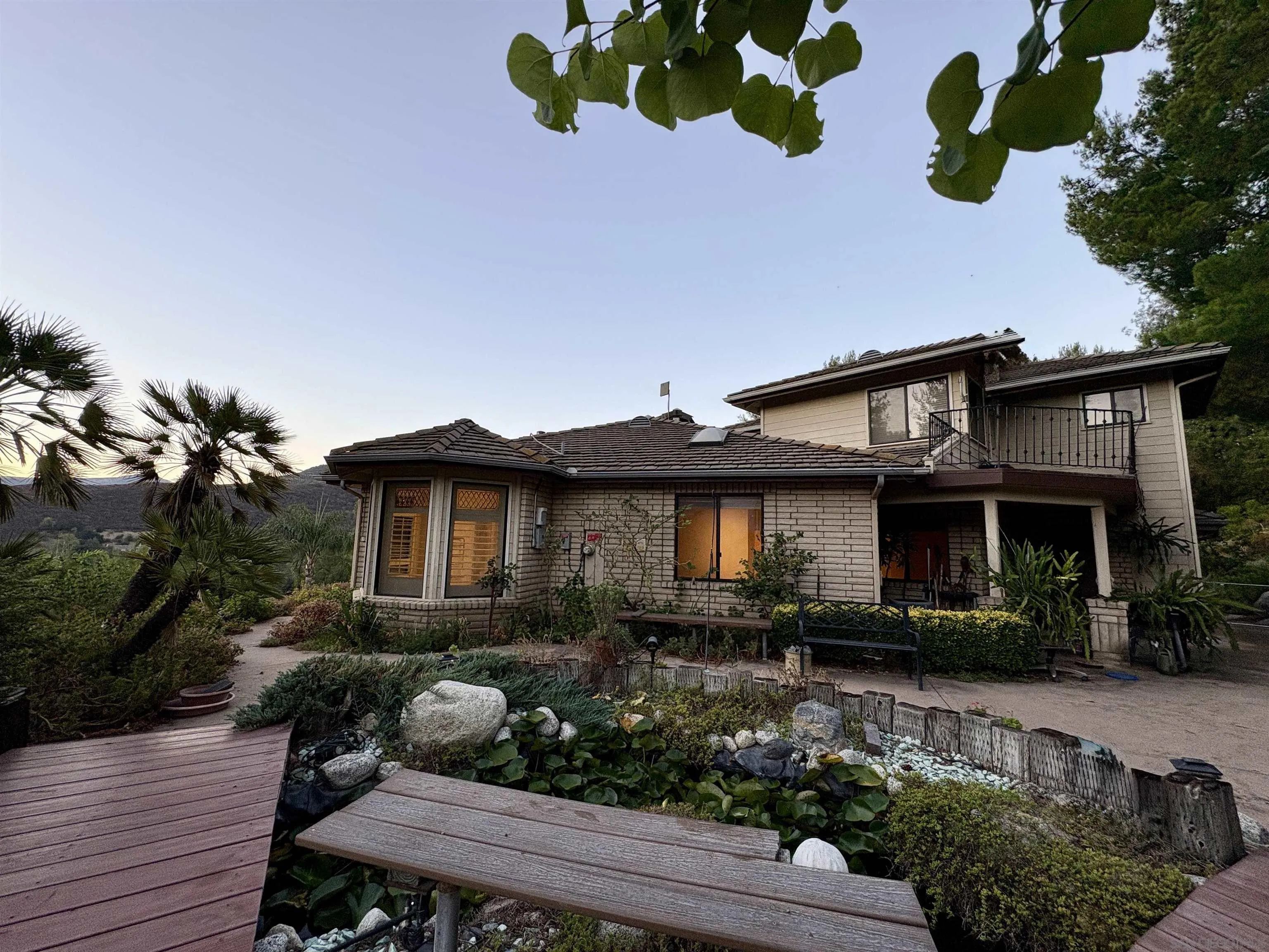 https://cdn.realtyfeed.com/cdn/127/250038334/4354e97c898cf6d12b8a22f266c7c865.webp