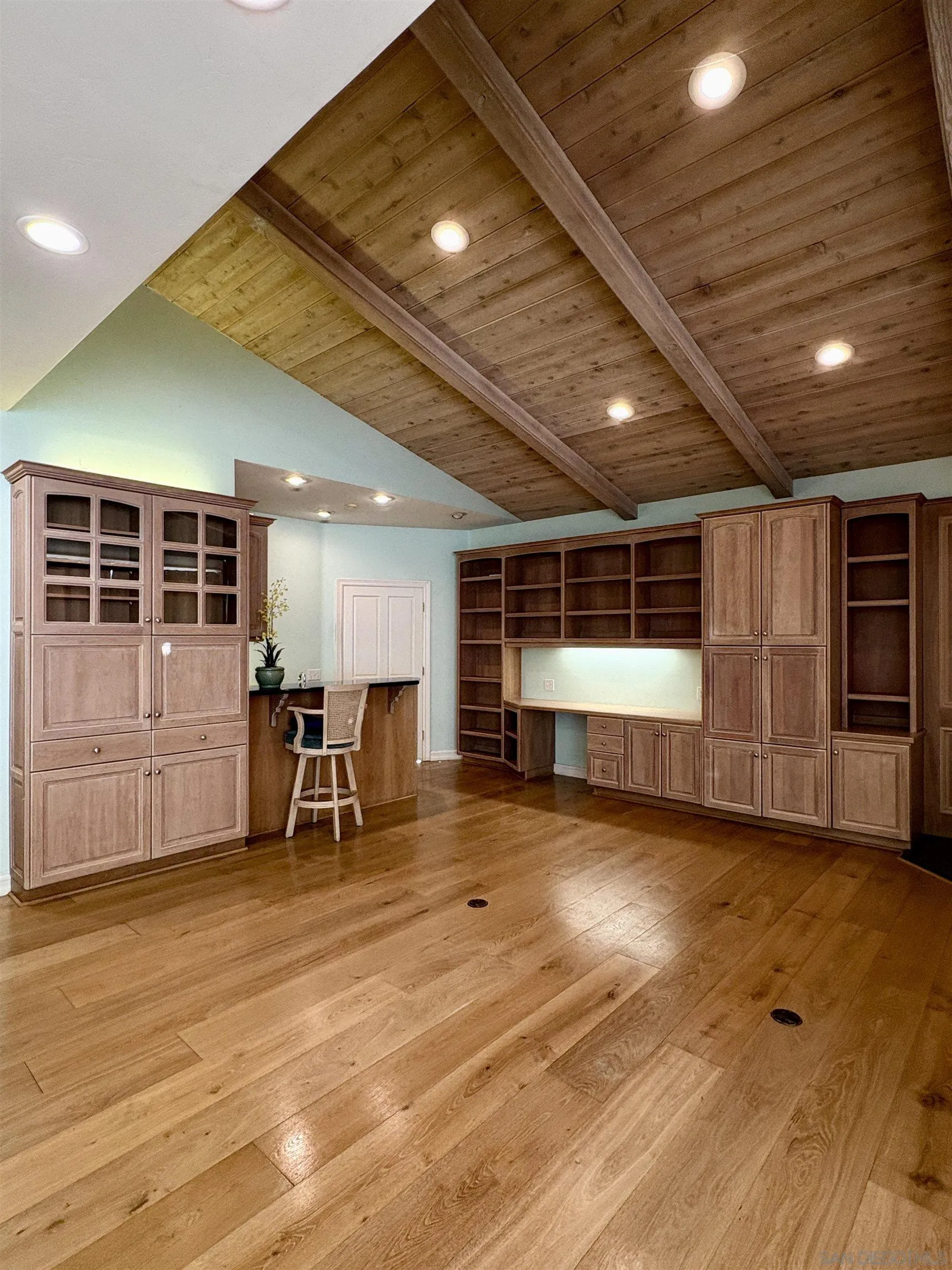 https://cdn.realtyfeed.com/cdn/127/250038334/494a54709f92fe89cc0eba46f7ebddb6.webp