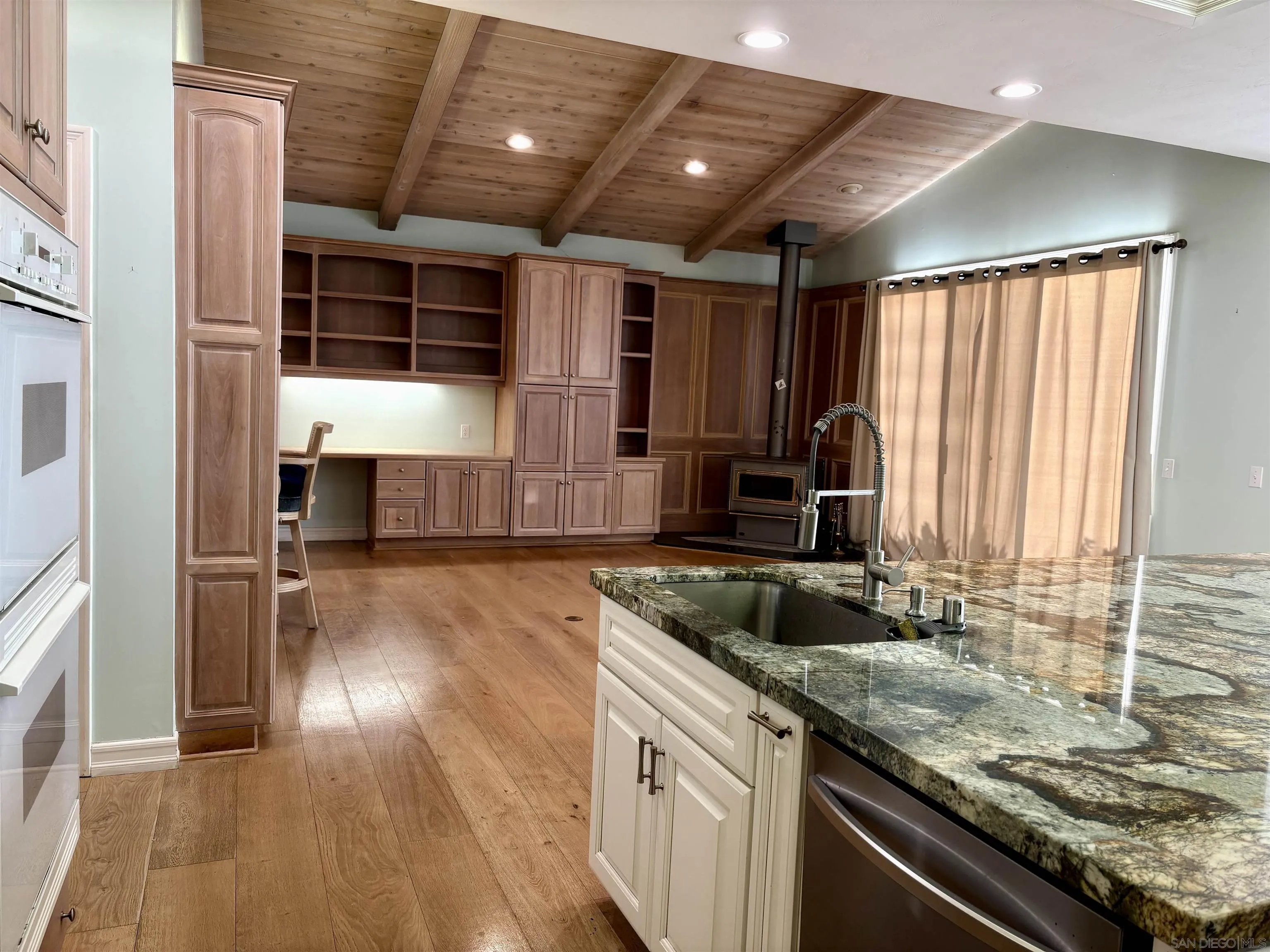 https://cdn.realtyfeed.com/cdn/127/250038334/9135e569679b203cf5d5e062847795bc.webp