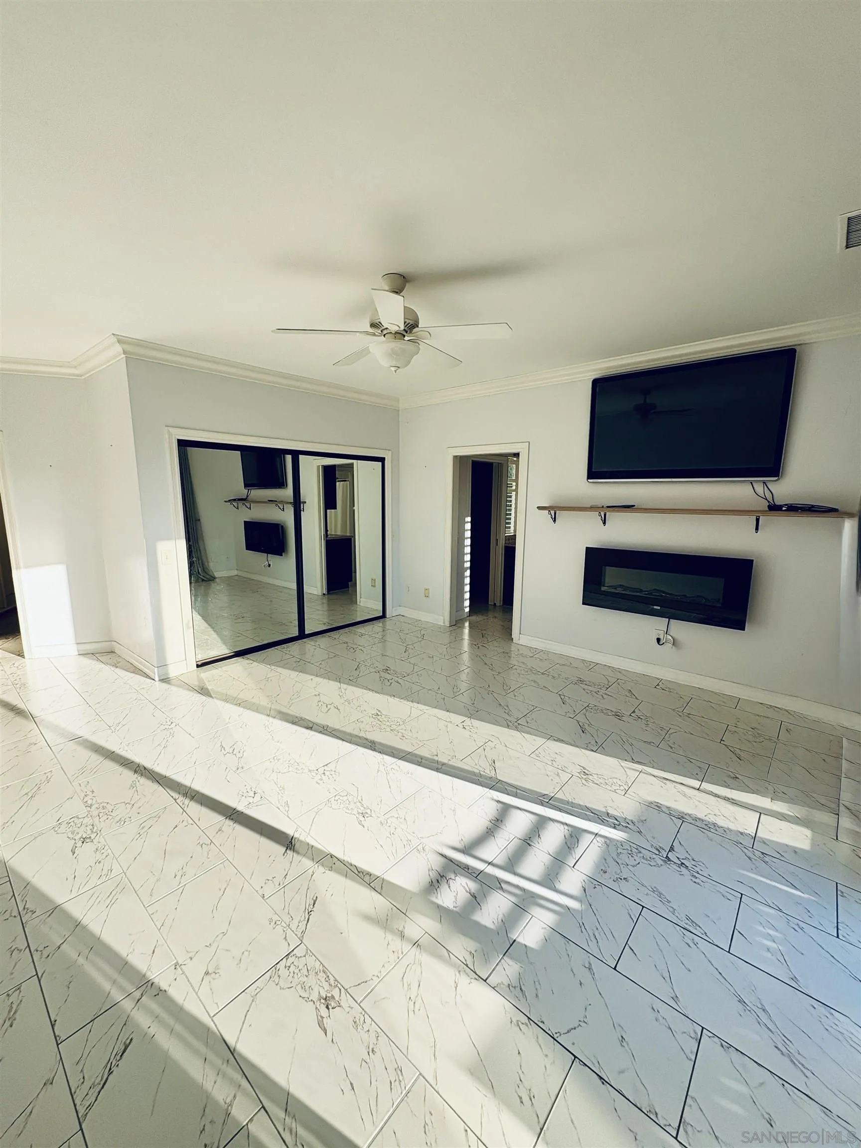 https://cdn.realtyfeed.com/cdn/127/250038334/93076ed755bf6250da868ac741ef0b54.webp