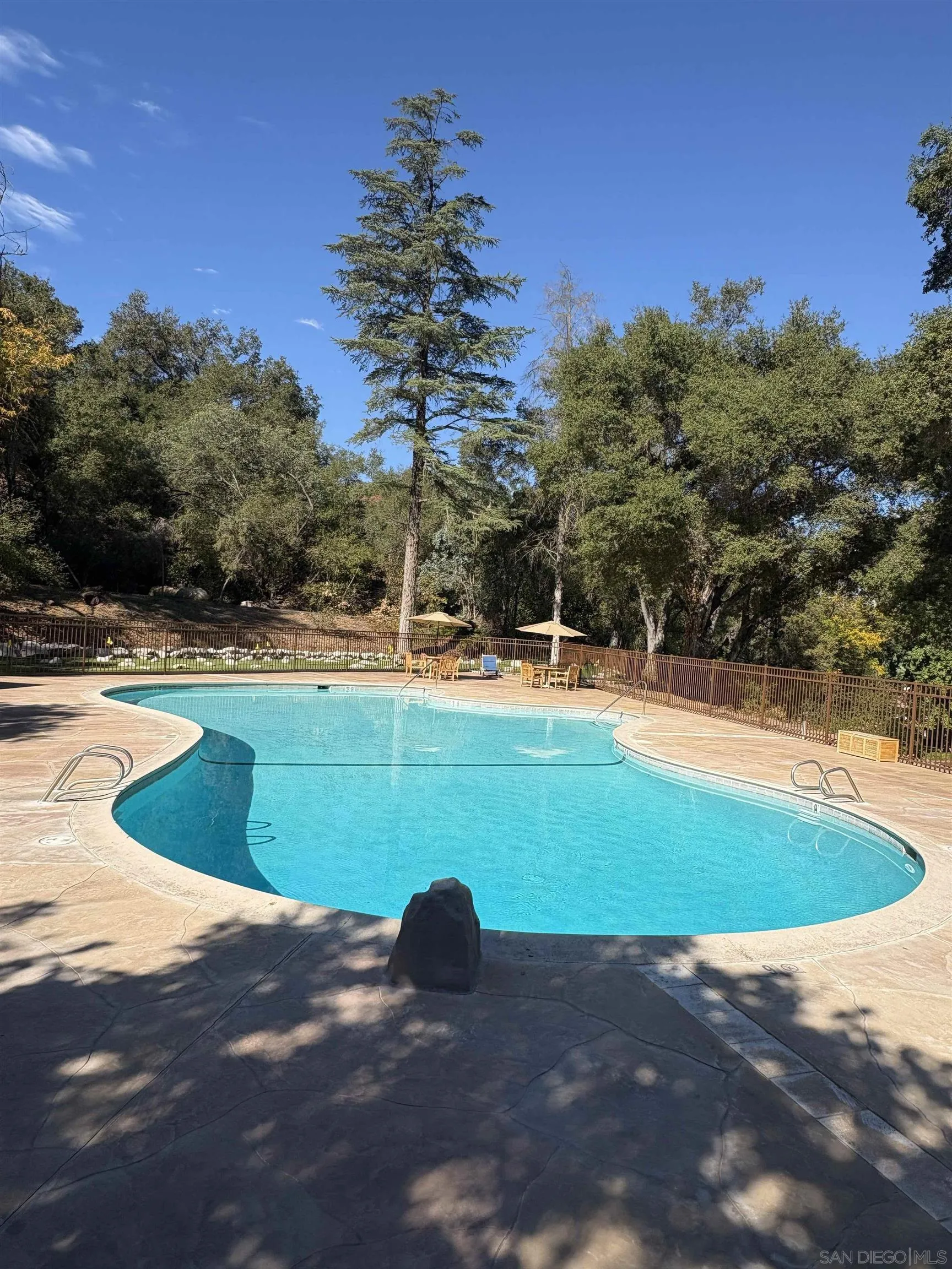 https://cdn.realtyfeed.com/cdn/127/250038334/c35ef6d3b325e8d2430b99666e2837fd.webp