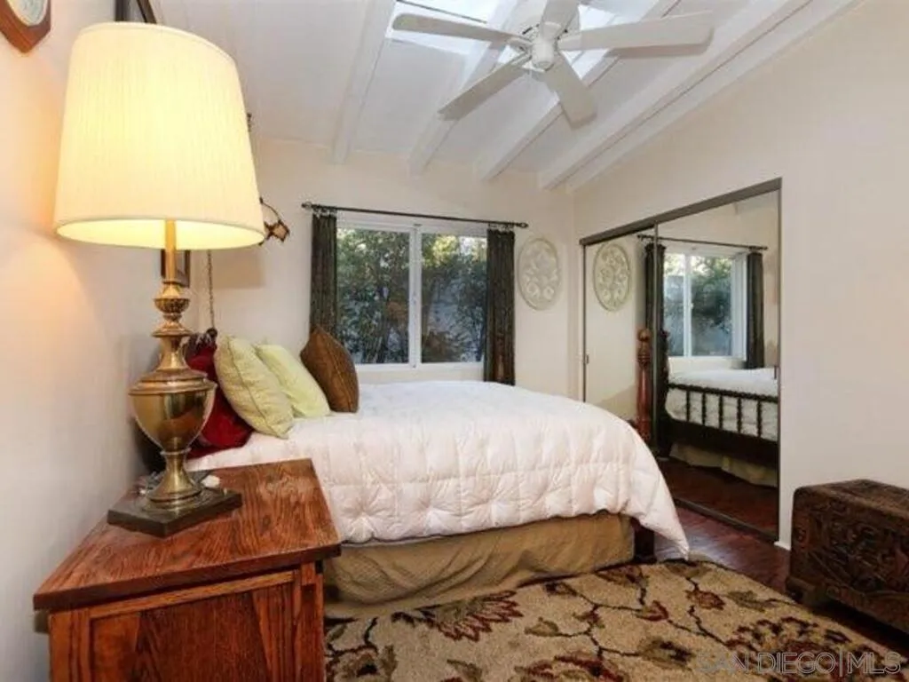 https://cdn.realtyfeed.com/cdn/127/250038335/a204a1a1e444ff81a1e6331f151b289d.webp