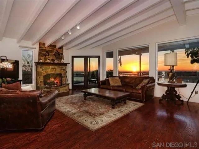 3212 DONLEY ST, SAN DIEGO, CA 92117  Photo 6