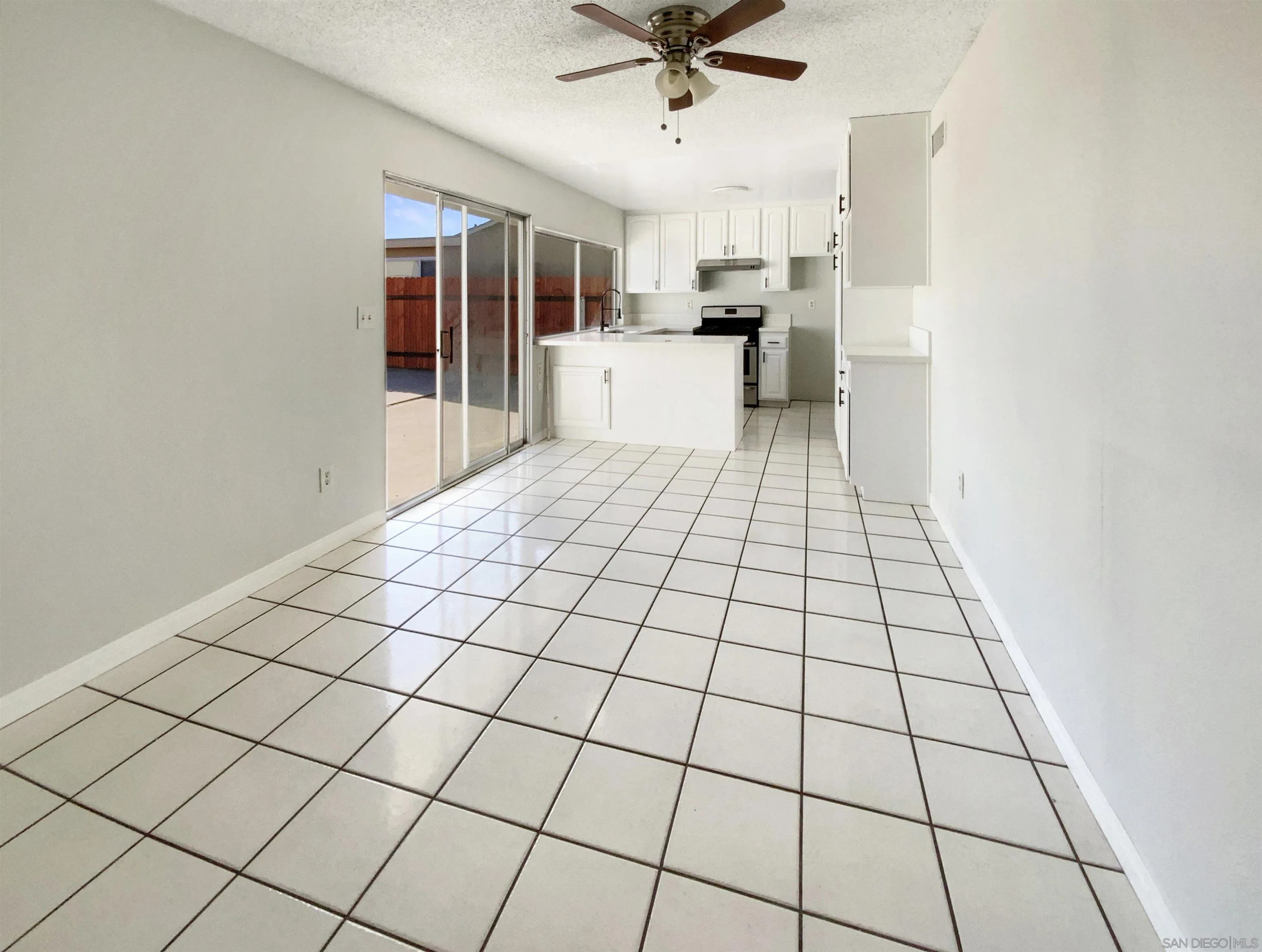 https://cdn.realtyfeed.com/cdn/127/250038342/55248ef11b94e5477e89e893c9e7e05c.webp