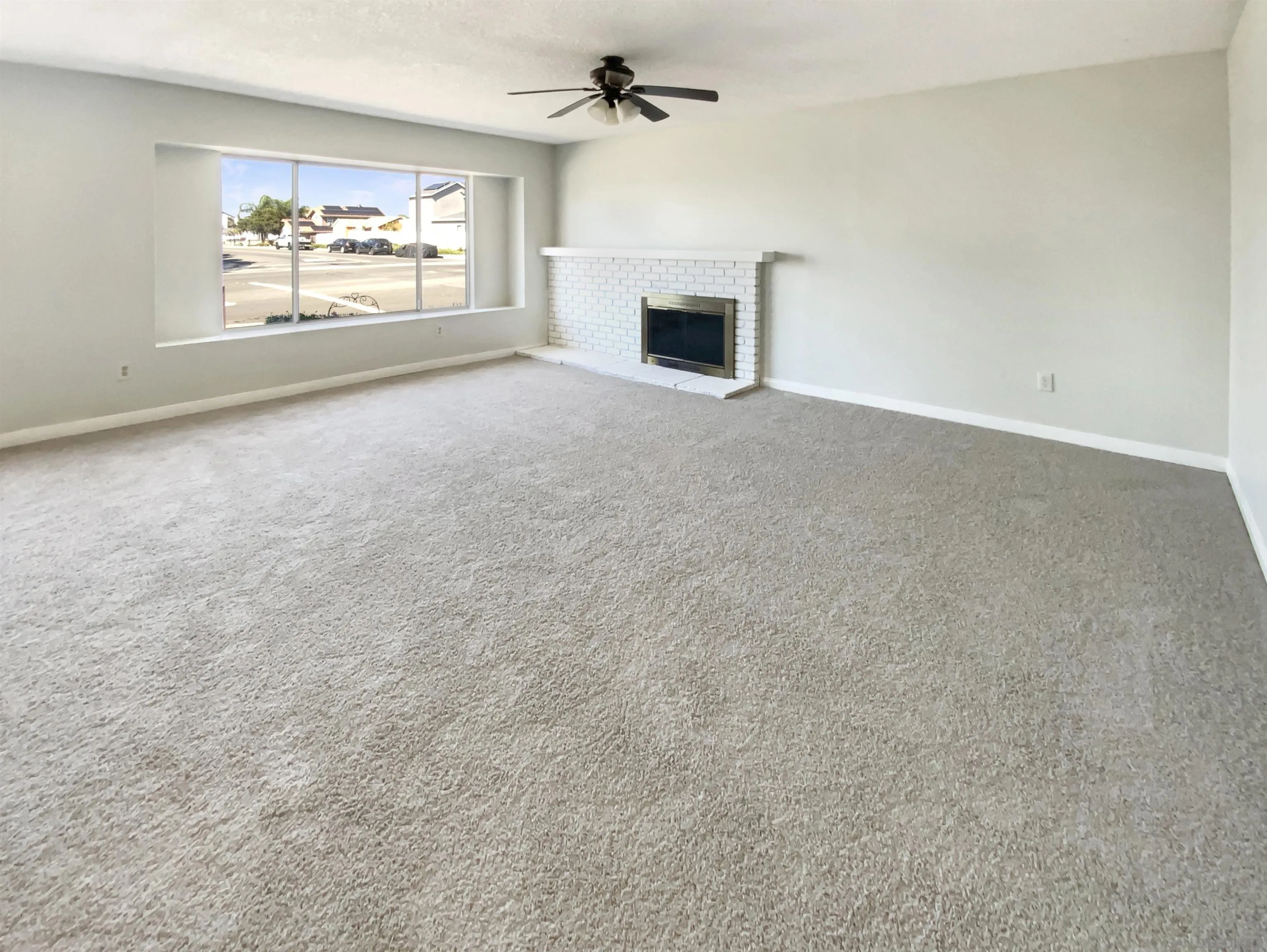 https://cdn.realtyfeed.com/cdn/127/250038342/adf16c6de021bd91d76700e83bcf45b2.webp