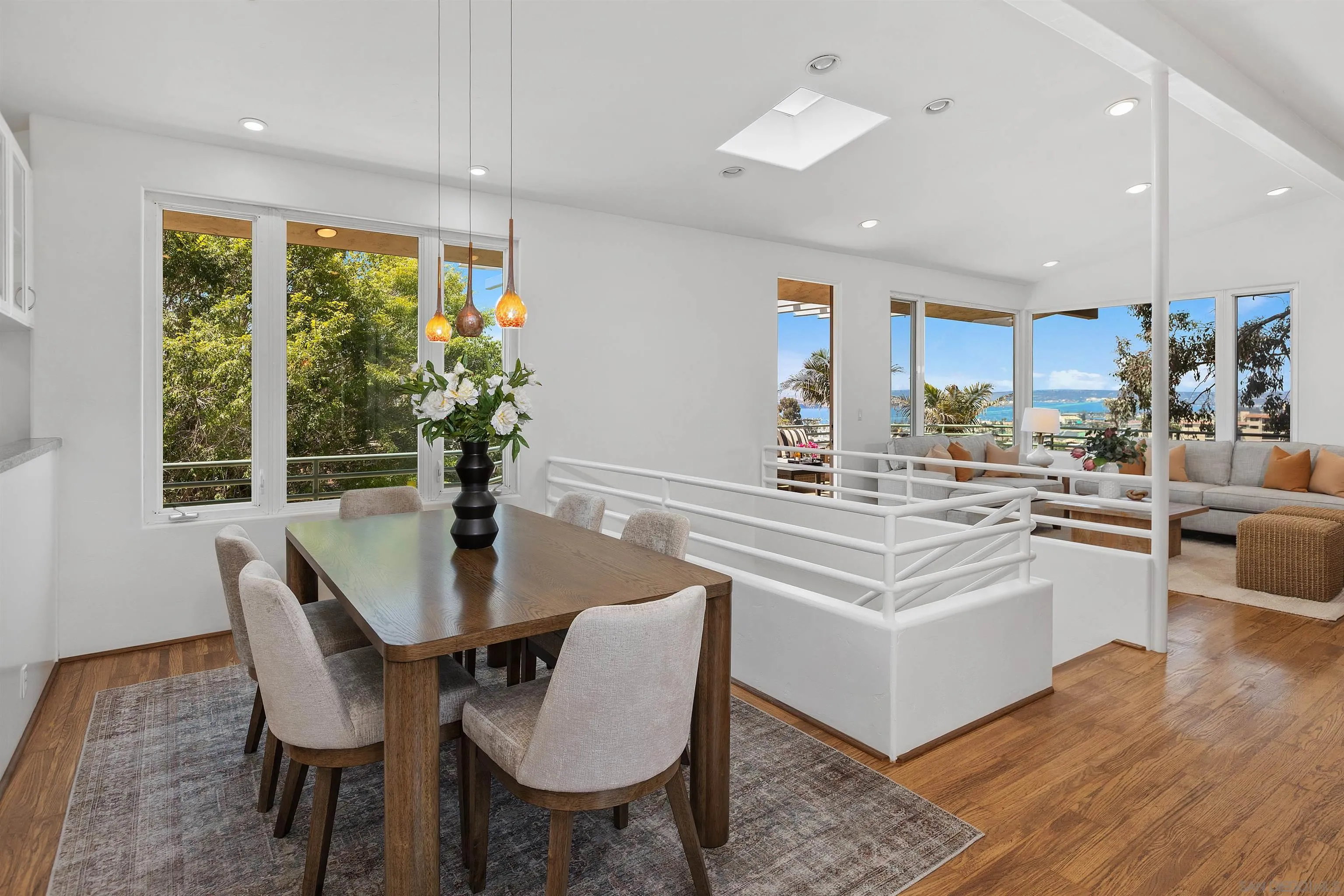https://cdn.realtyfeed.com/cdn/127/250038344/429229ed6ec802f7a3389ab30f642171.webp