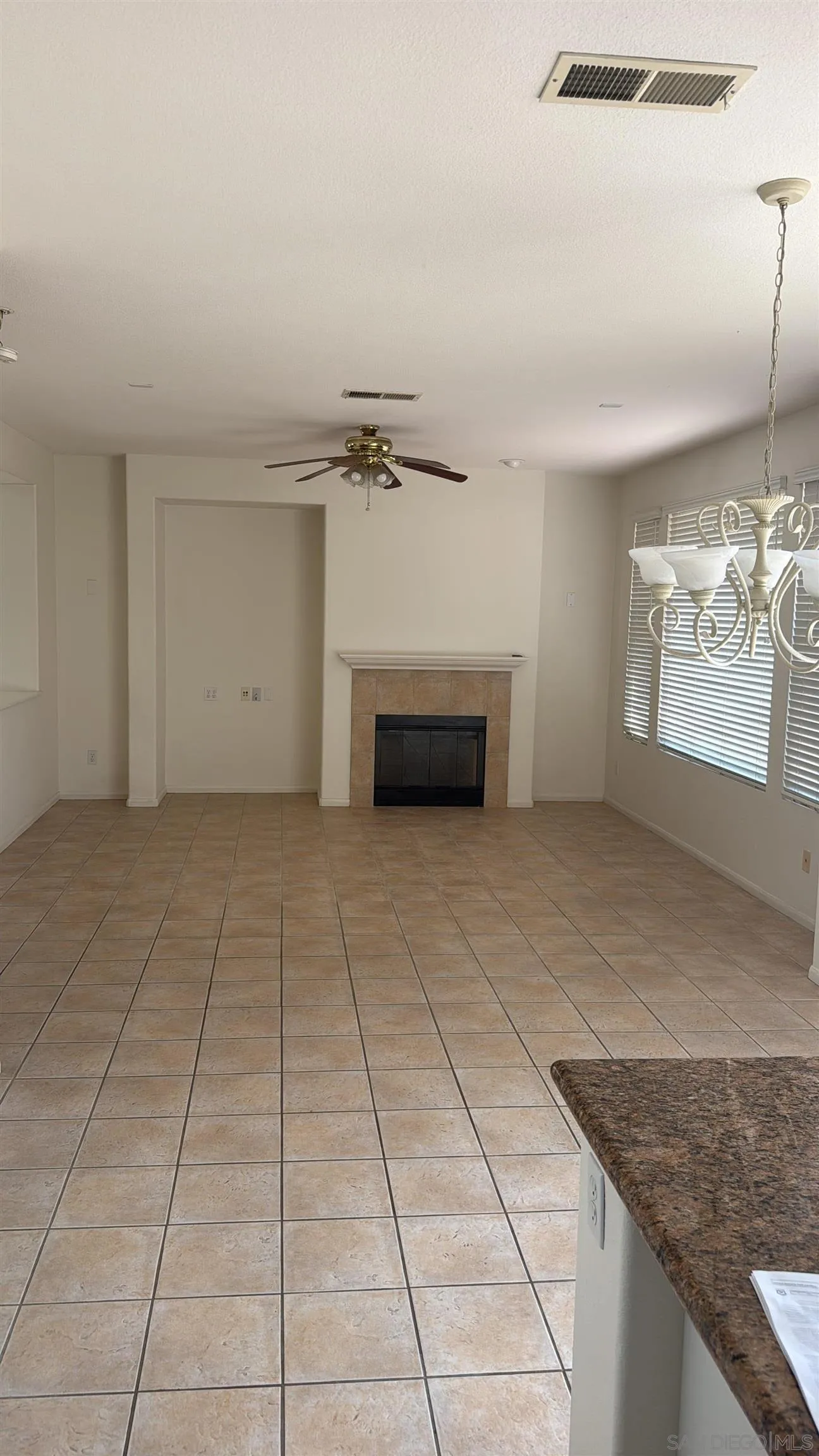 https://cdn.realtyfeed.com/cdn/127/250038351/3e378d0fd6f26d610f0495a43a98a442.webp