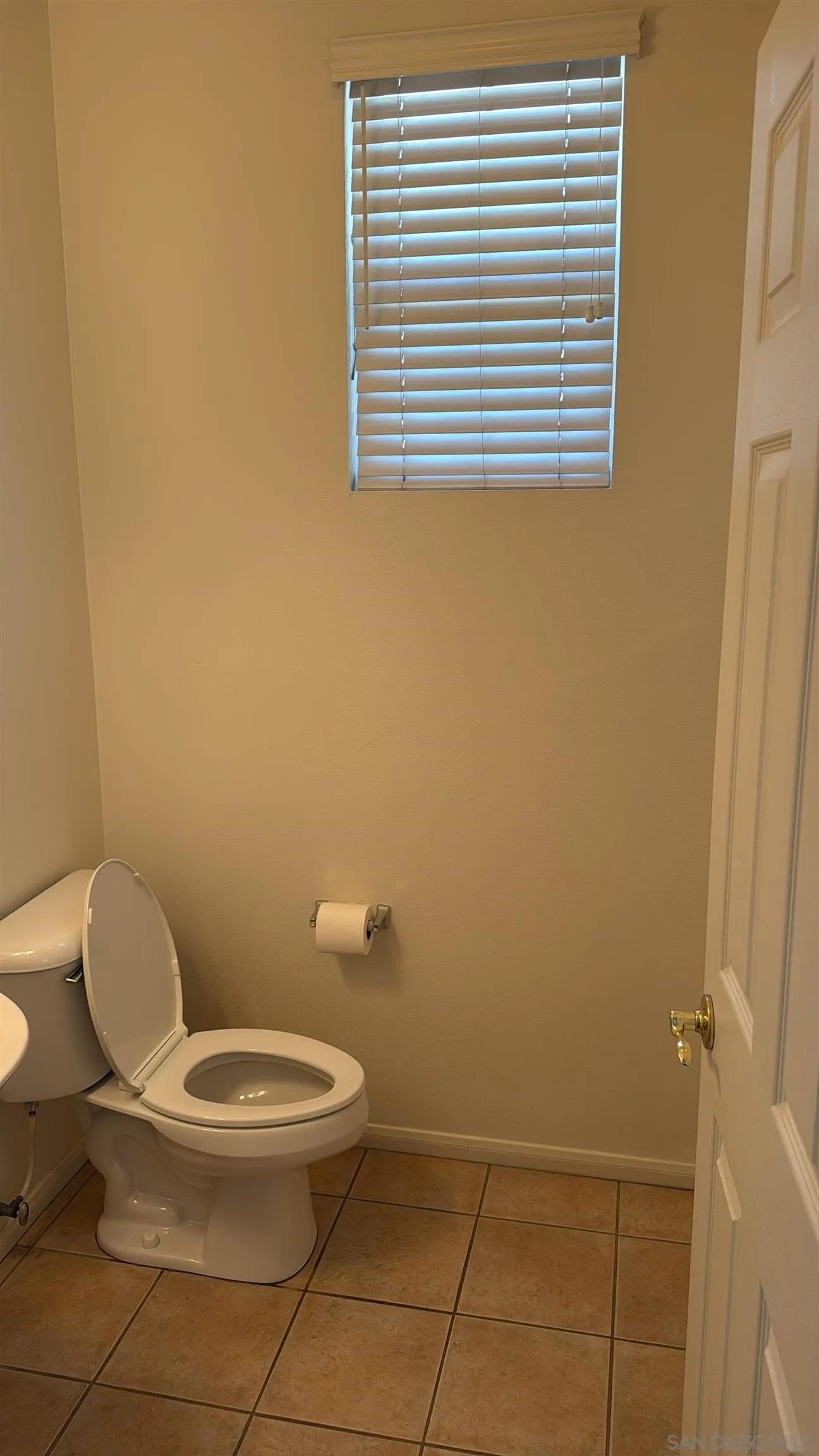 https://cdn.realtyfeed.com/cdn/127/250038351/88e2bc0174b22f60126b75dad56e336d.webp