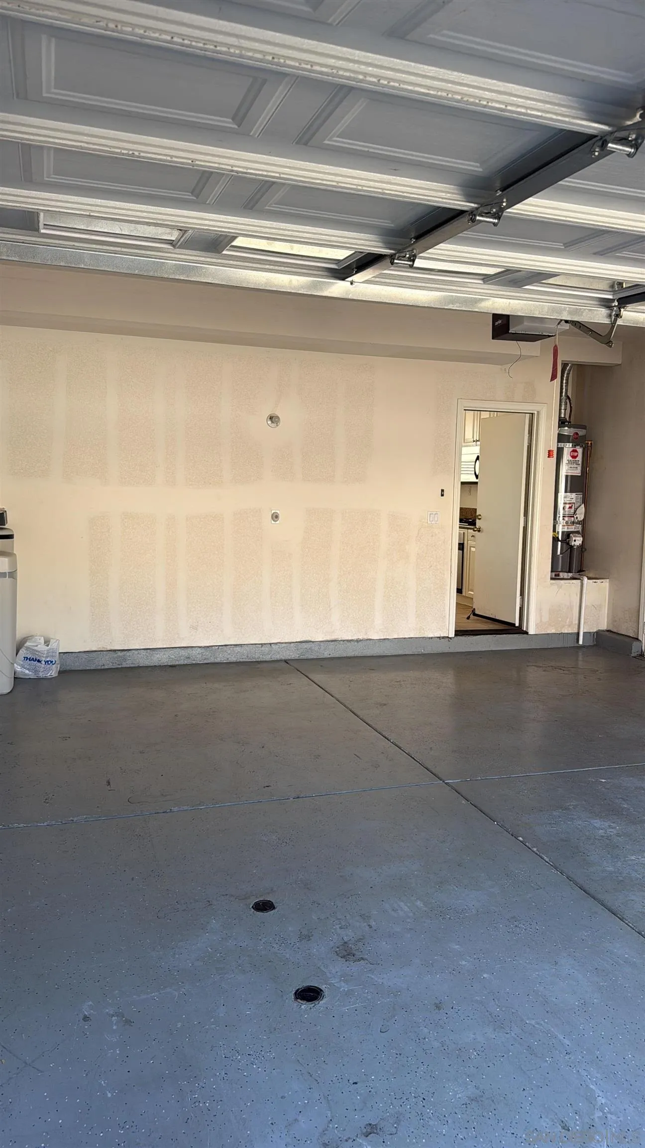 https://cdn.realtyfeed.com/cdn/127/250038351/c101aef21dfd35d4dc5c0e295e4322b8.webp