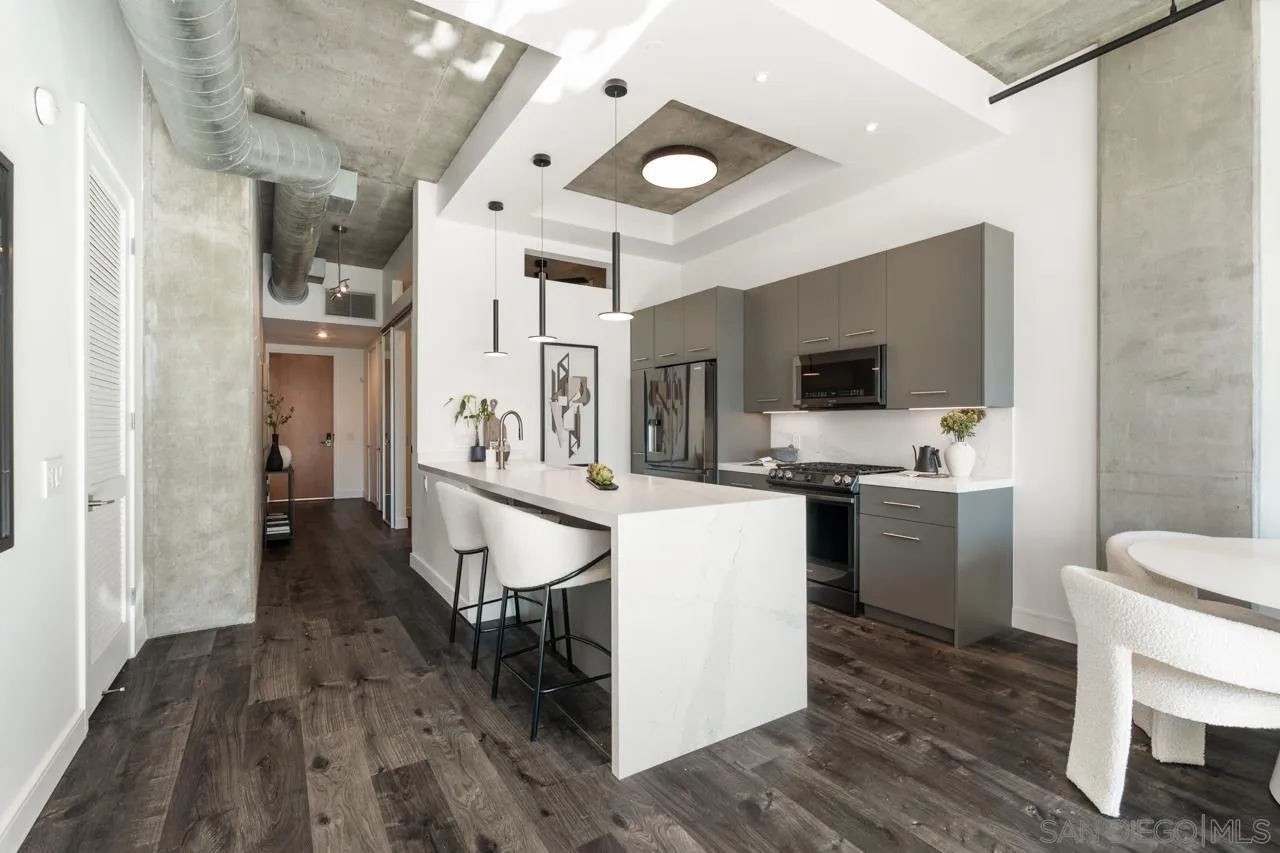 https://cdn.realtyfeed.com/cdn/127/250038366/6c2d4ddc31ee3611c38b44f6a25a0ea3.webp