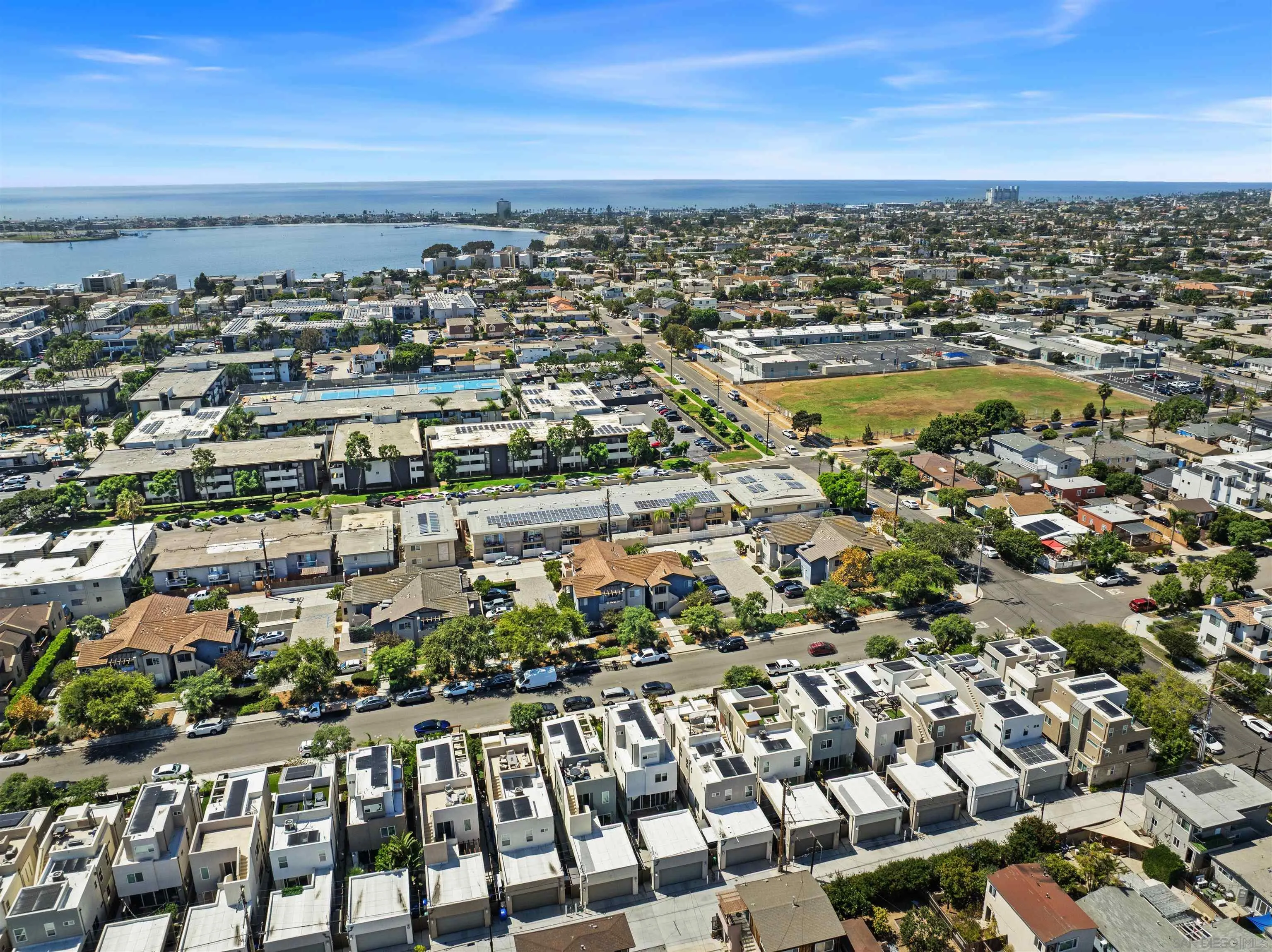 https://cdn.realtyfeed.com/cdn/127/250038374/7172a27ad128df41e3ae5ba837af62aa.webp