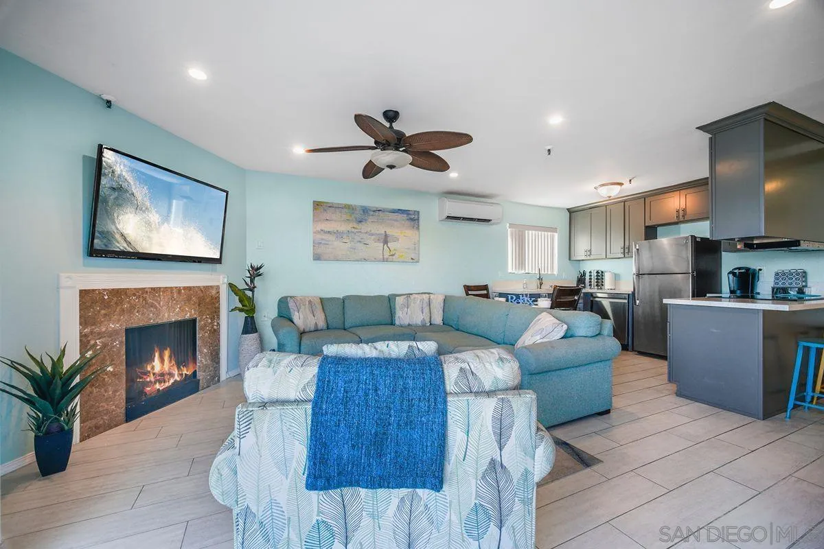 https://cdn.realtyfeed.com/cdn/127/250038380/0f2869ba87b4604eb76b77198a4d38d7.webp