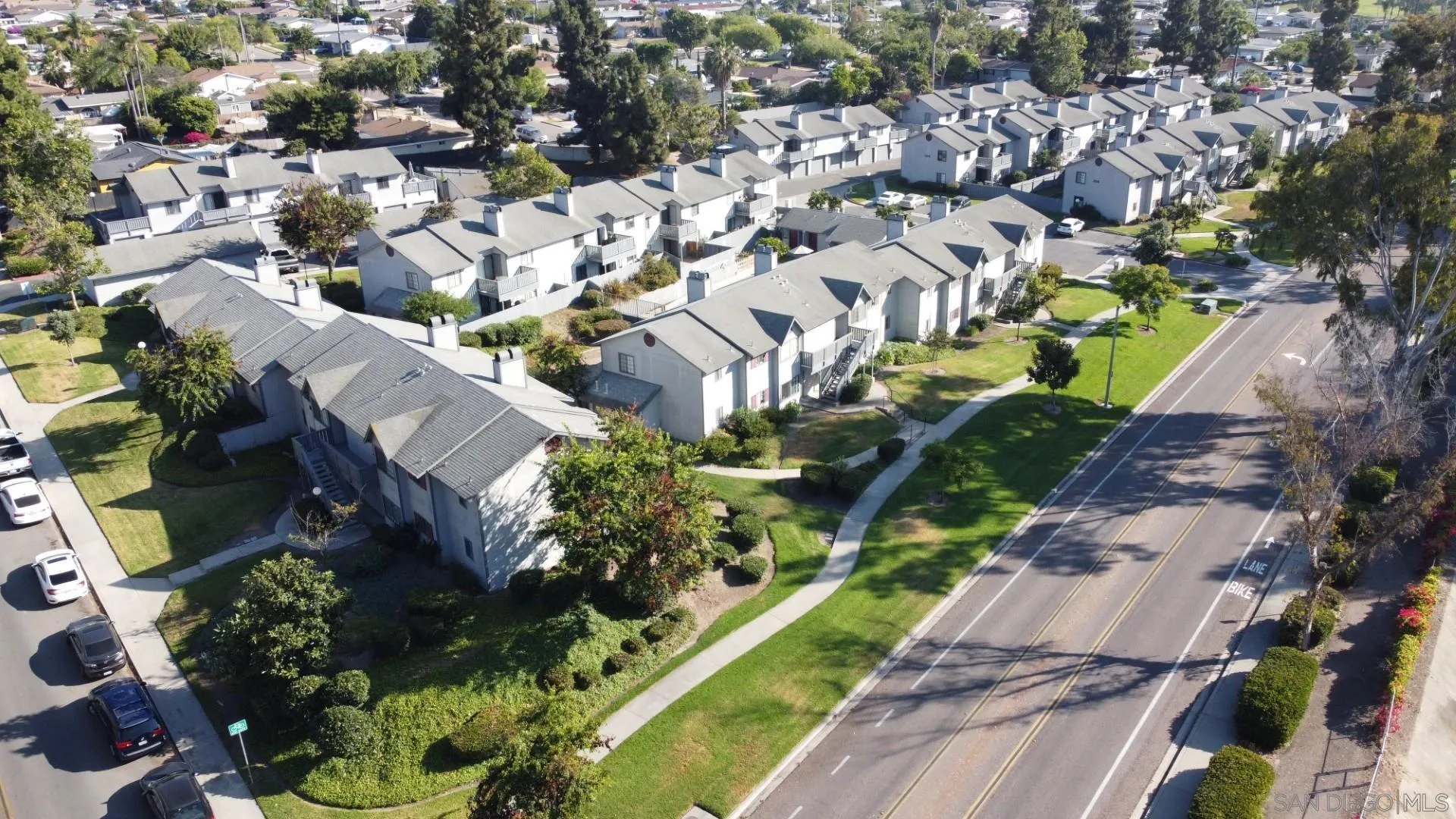 Photo #2: 250038381 Listing 