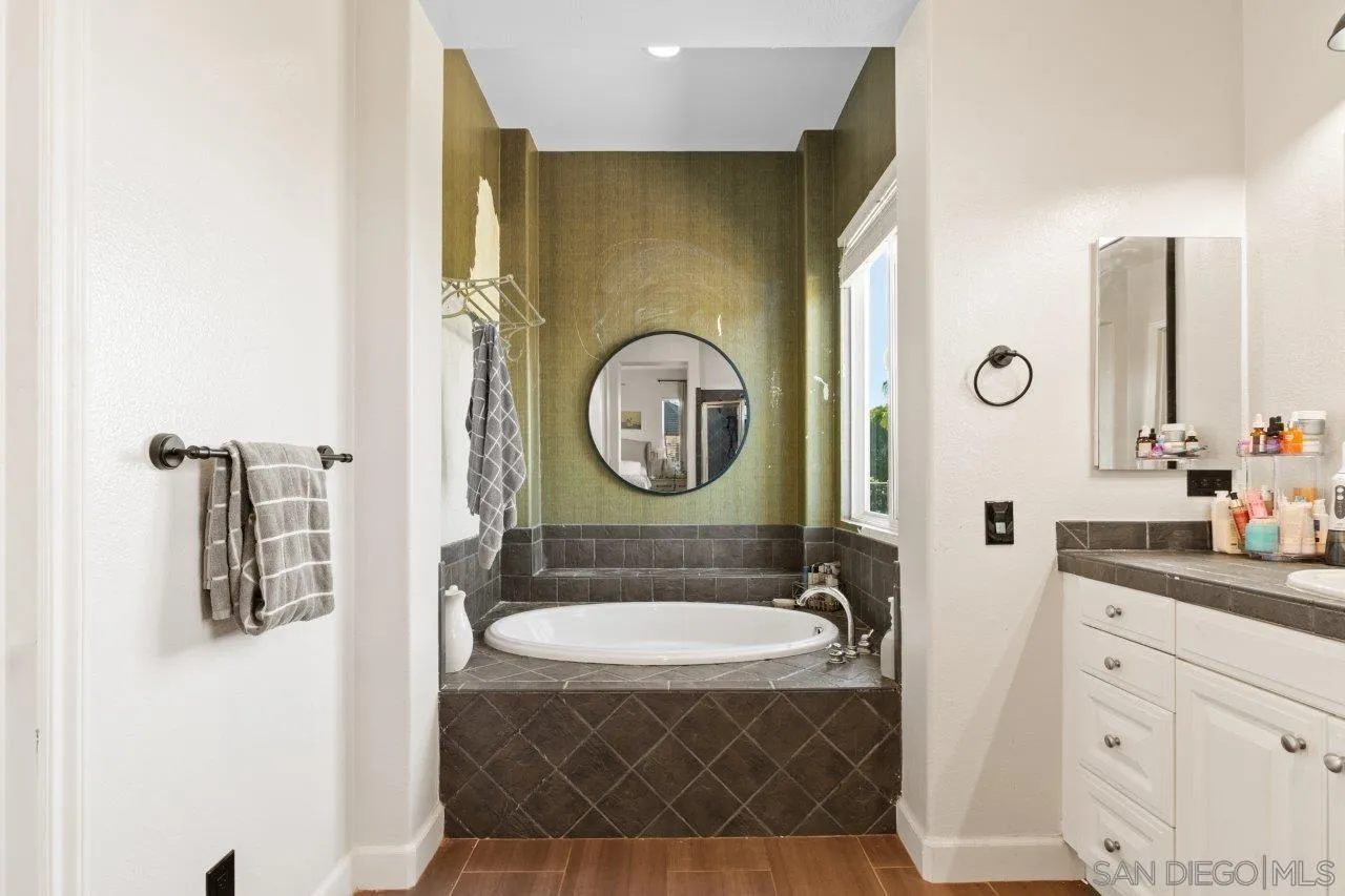 https://cdn.realtyfeed.com/cdn/127/250038387/4586f90b5c63ce819cc2a6cd8d82cd6c.webp