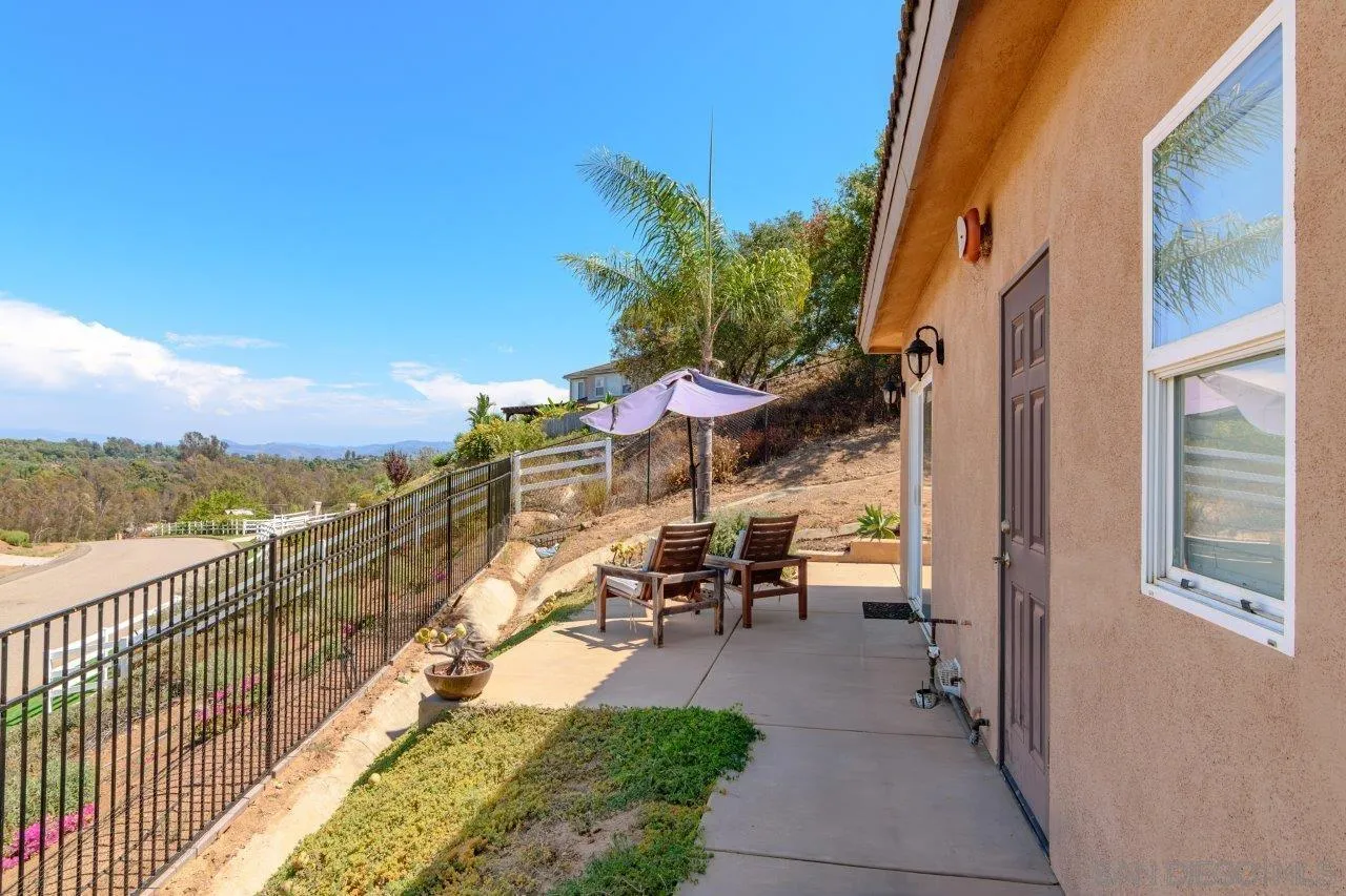 https://cdn.realtyfeed.com/cdn/127/250038387/bd0bb08a836c0234f87c6b9f1fb155b9.webp