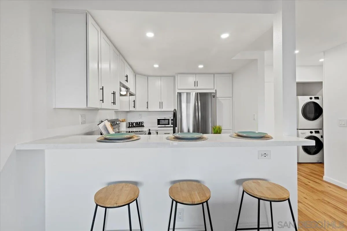 https://cdn.realtyfeed.com/cdn/127/250038388/5df7636d43038e0efa003a4f6bae8b80.webp