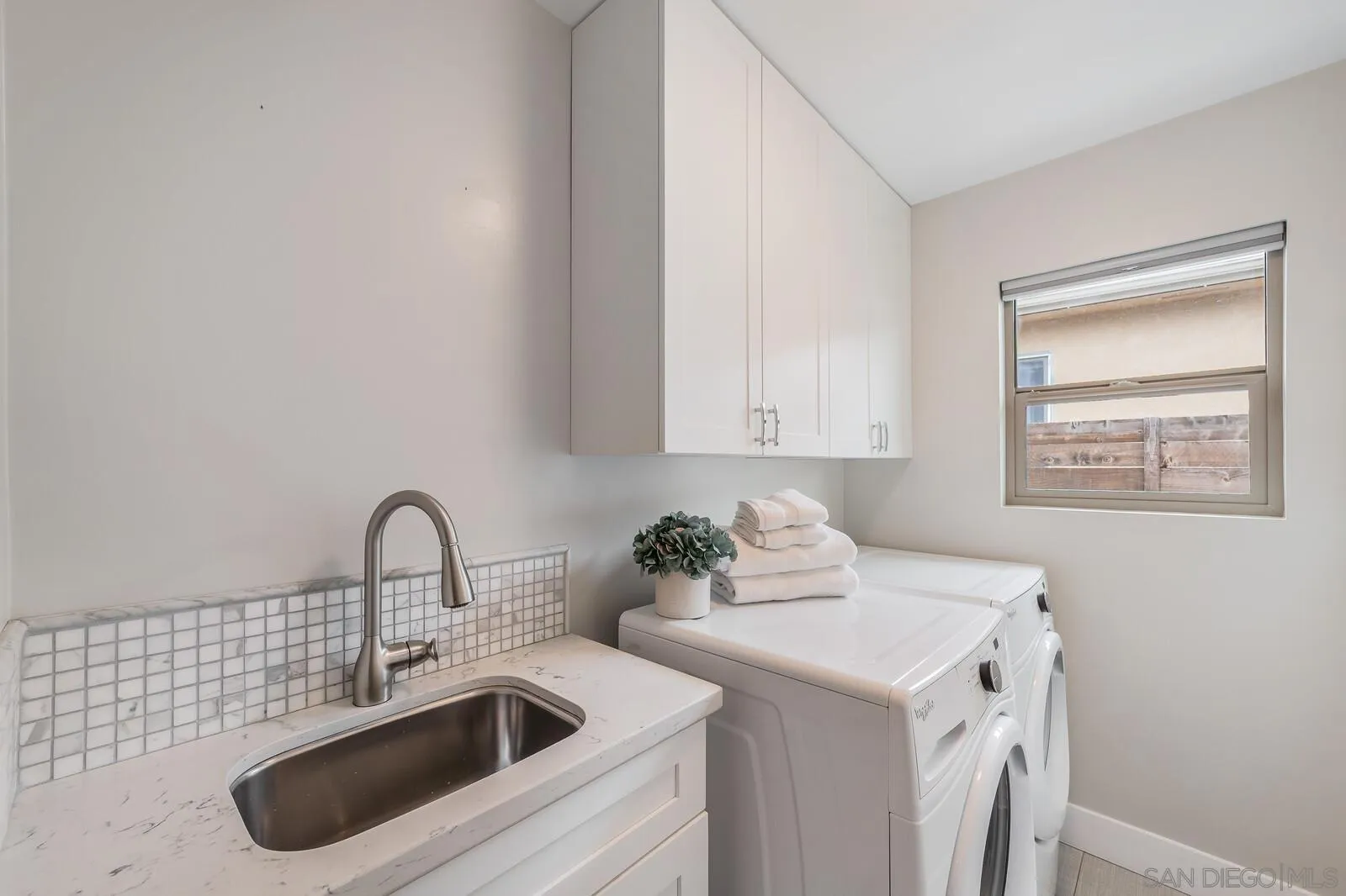 https://cdn.realtyfeed.com/cdn/127/250038389/b82bc86c7dc3ec16f1bf1a1a9972f3d1.webp