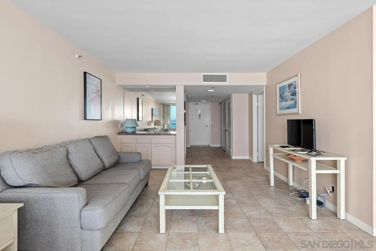 https://cdn.realtyfeed.com/cdn/127/250038392/d23e6ac0165bf74d5cb6f955d0ef8871.webp