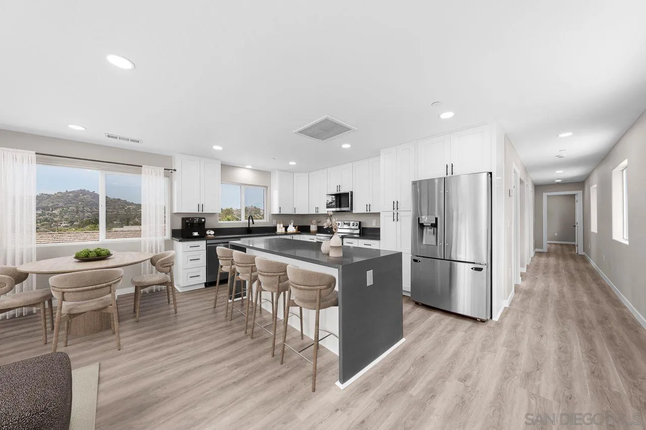 https://cdn.realtyfeed.com/cdn/127/250038393/6be7d99f01486f2df2543eaa79e1c8eb.webp