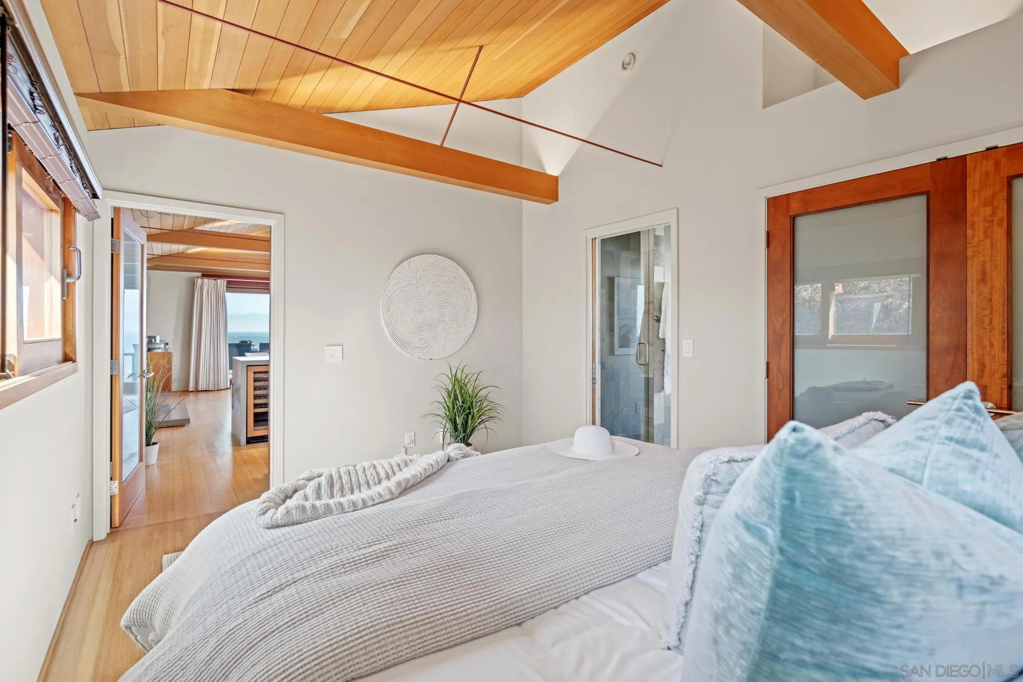 https://cdn.realtyfeed.com/cdn/127/250038399/8e872db2a75cf1d0d8fae85014716bc6.webp