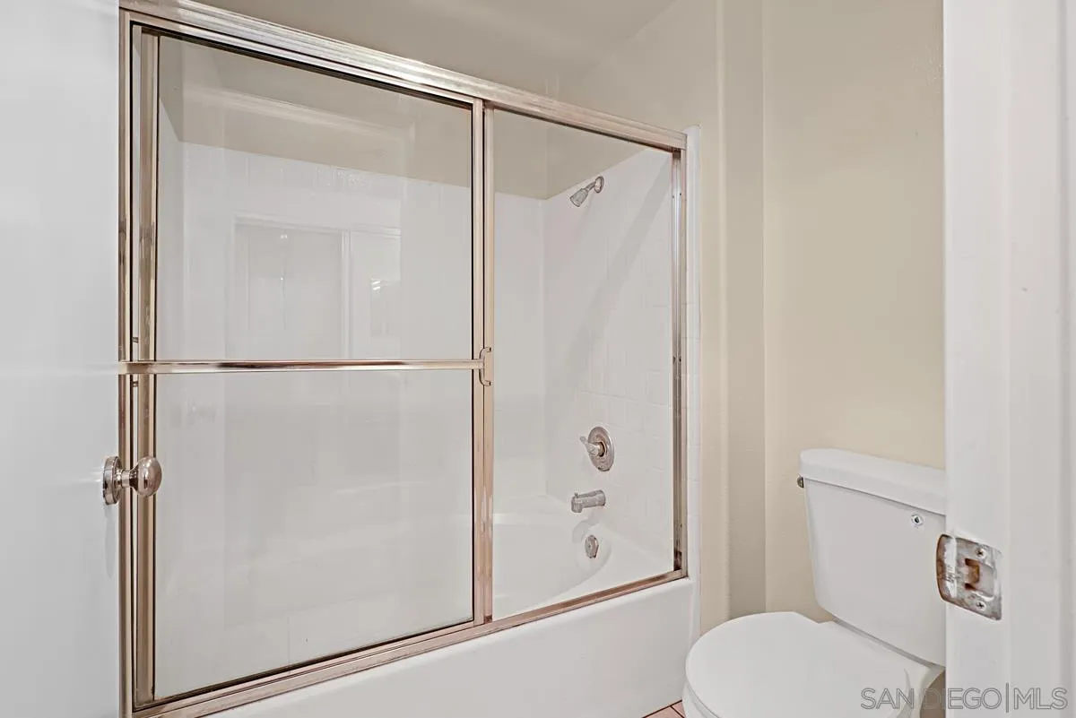 https://cdn.realtyfeed.com/cdn/127/250038404/7b1a231c3f35b6fa6855e37b00f9a8bd.webp