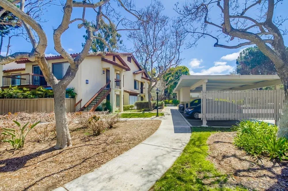 https://cdn.realtyfeed.com/cdn/127/250038405/77b7e6bc39cfaa4564aa121d3e21537c.webp