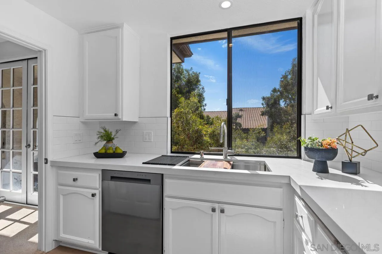 Photo #13: 250038406 Listing: Photo #13