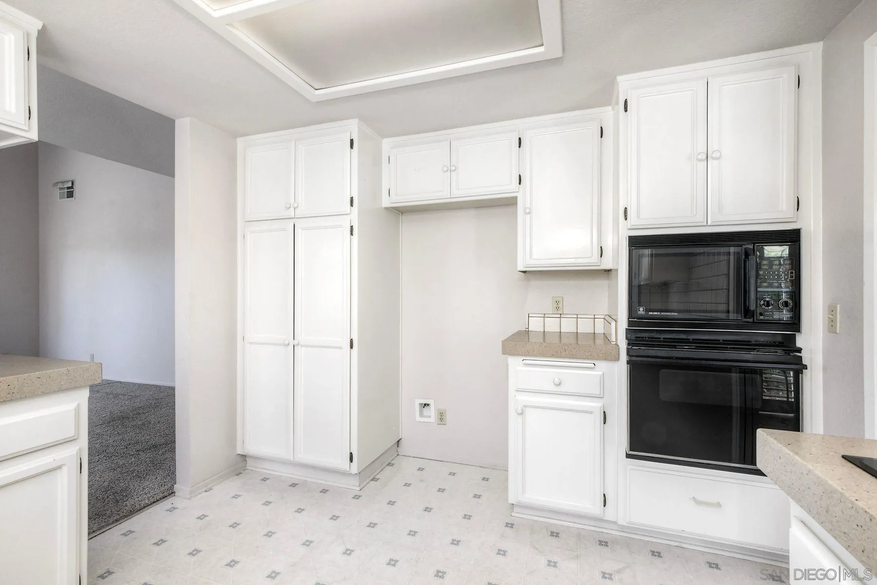 https://cdn.realtyfeed.com/cdn/127/250038416/6cfe6a8c3b7dd2eaab355572d8d5cc8e.webp