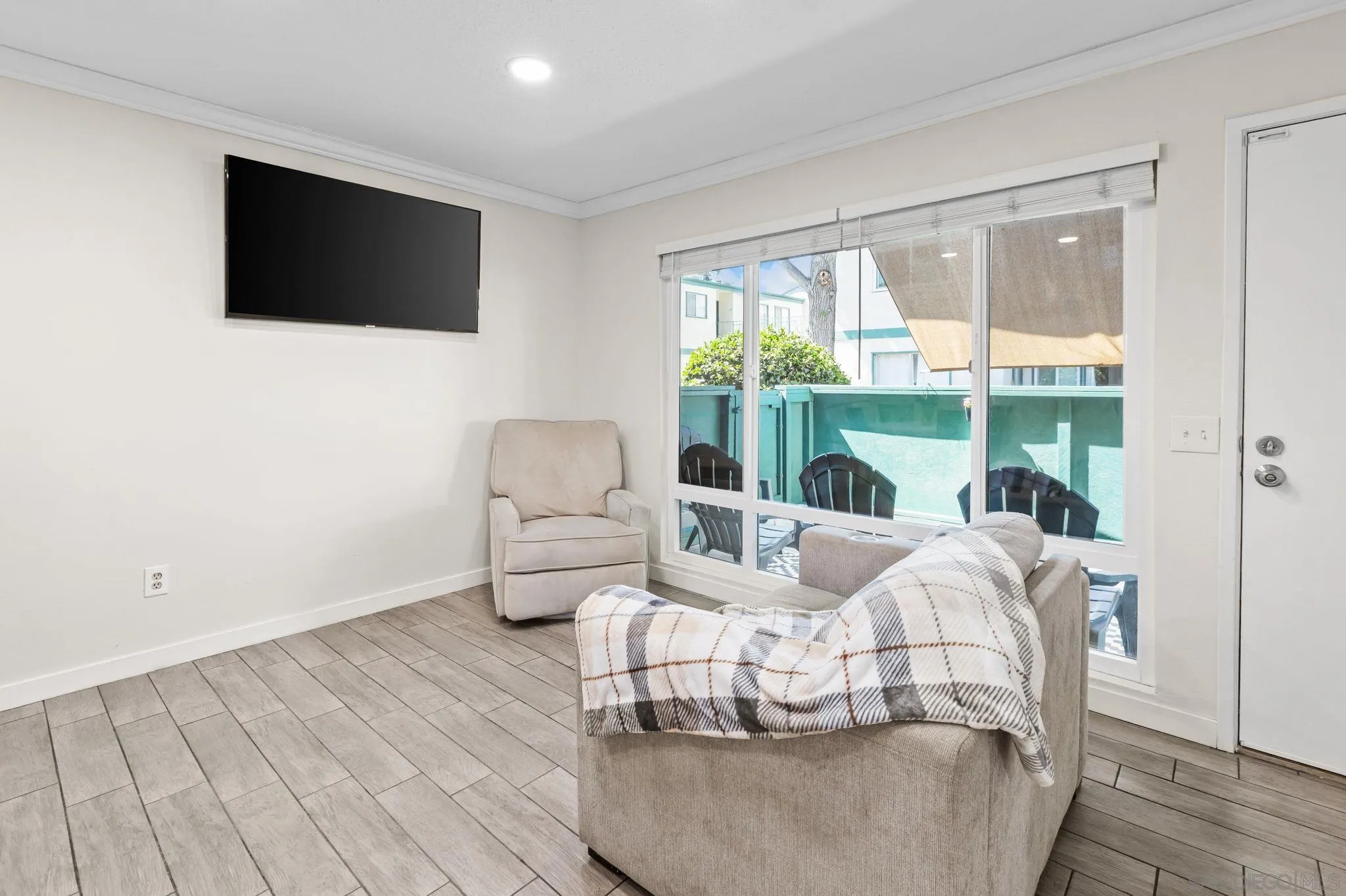 https://cdn.realtyfeed.com/cdn/127/250038417/a72c080f7bc20ffb5bd85e63c9b179c5.webp