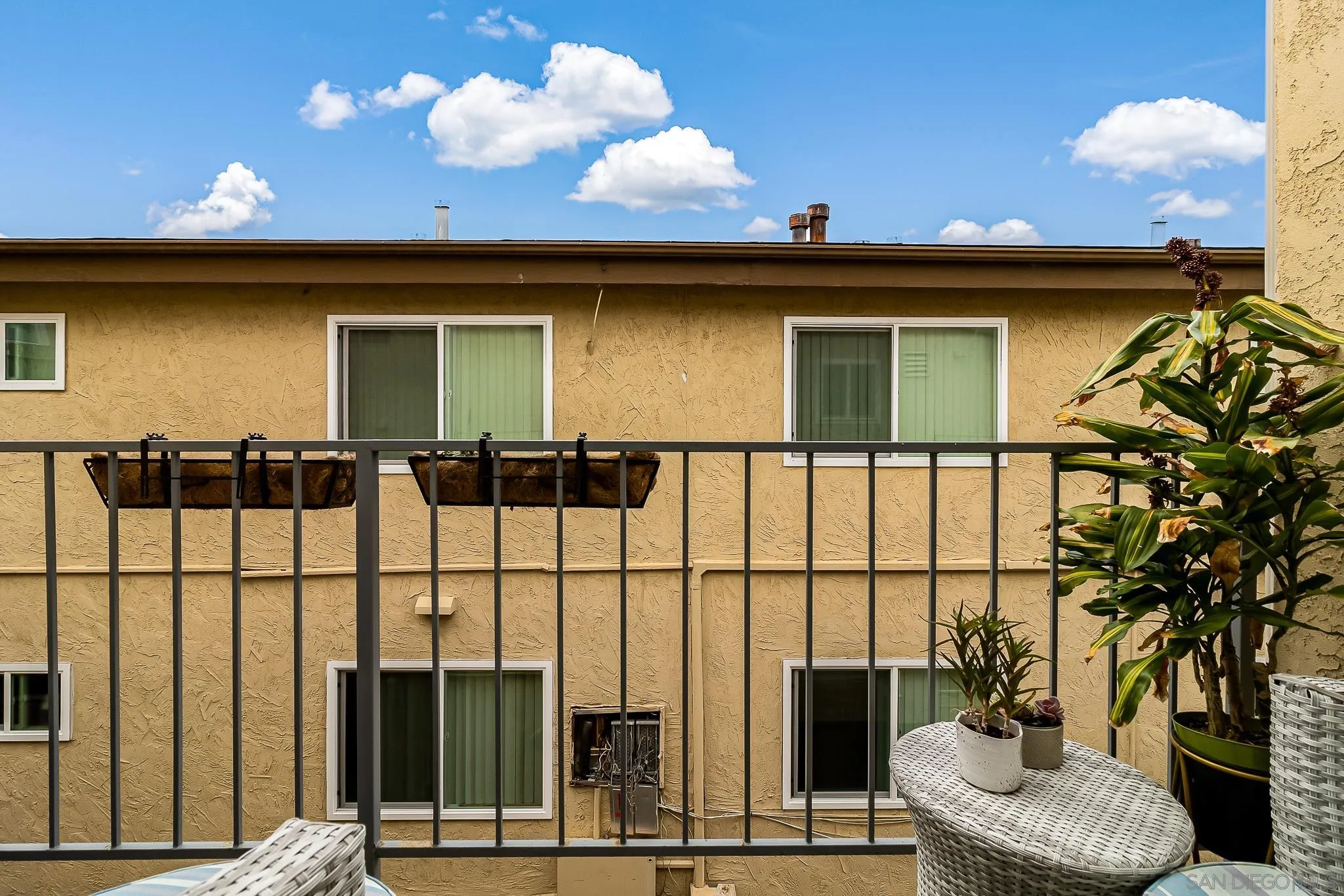 https://cdn.realtyfeed.com/cdn/127/250038420/183a5d4bfd14fb9a9757bd7f731b812d.webp