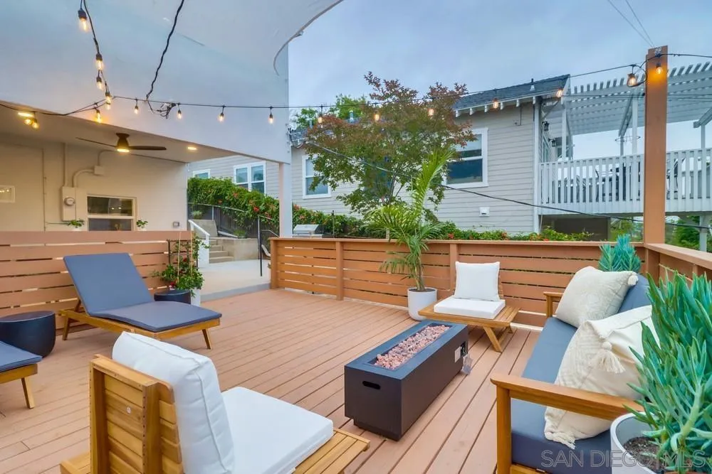 https://cdn.realtyfeed.com/cdn/127/250038423/2fac90e44d4cc0edd359fd16cadc00d3.webp