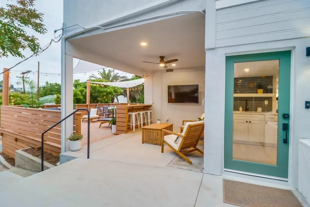 https://cdn.realtyfeed.com/cdn/127/250038423/8845a154155c9d4ba3ec9d24a4dec76b.webp