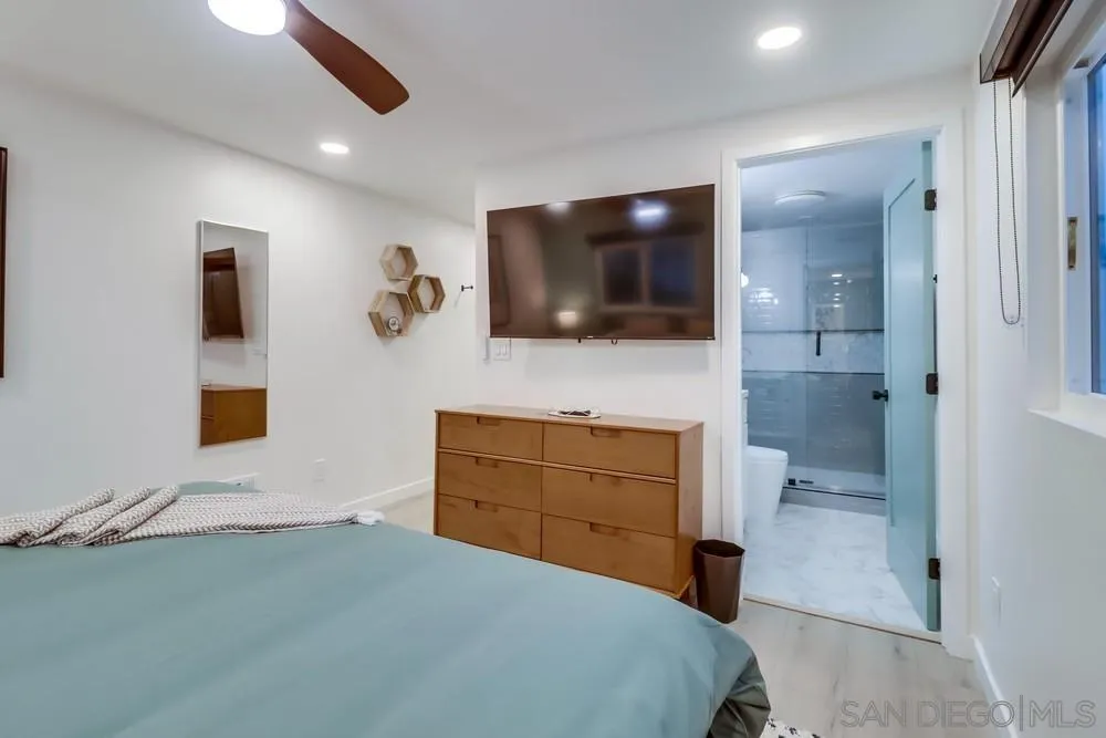 https://cdn.realtyfeed.com/cdn/127/250038423/eede70a3d590b36e28dfbdd3b976b890.webp