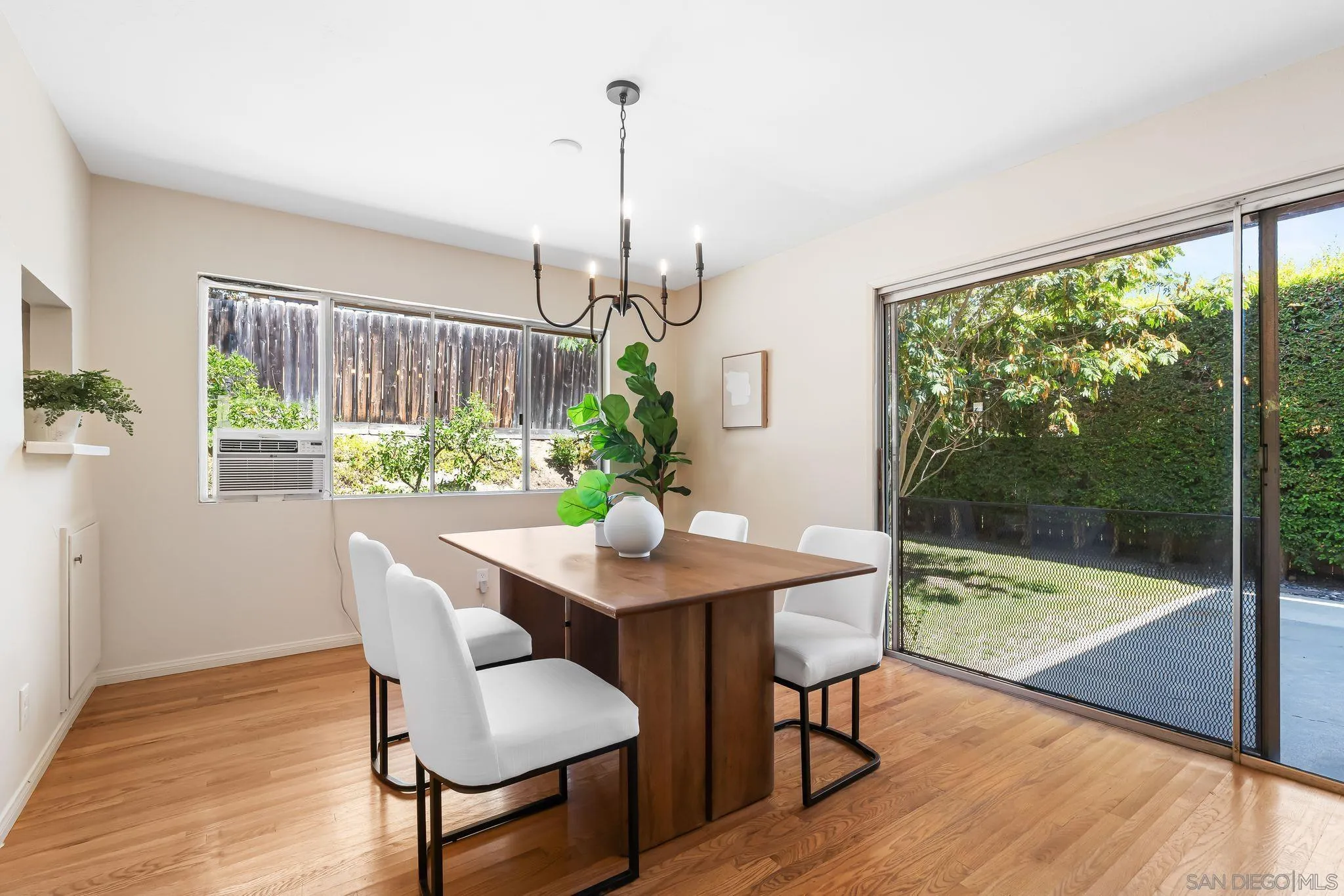 https://cdn.realtyfeed.com/cdn/127/250038425/4239c78ac8a5efedc638f25a1e8d99a3.webp