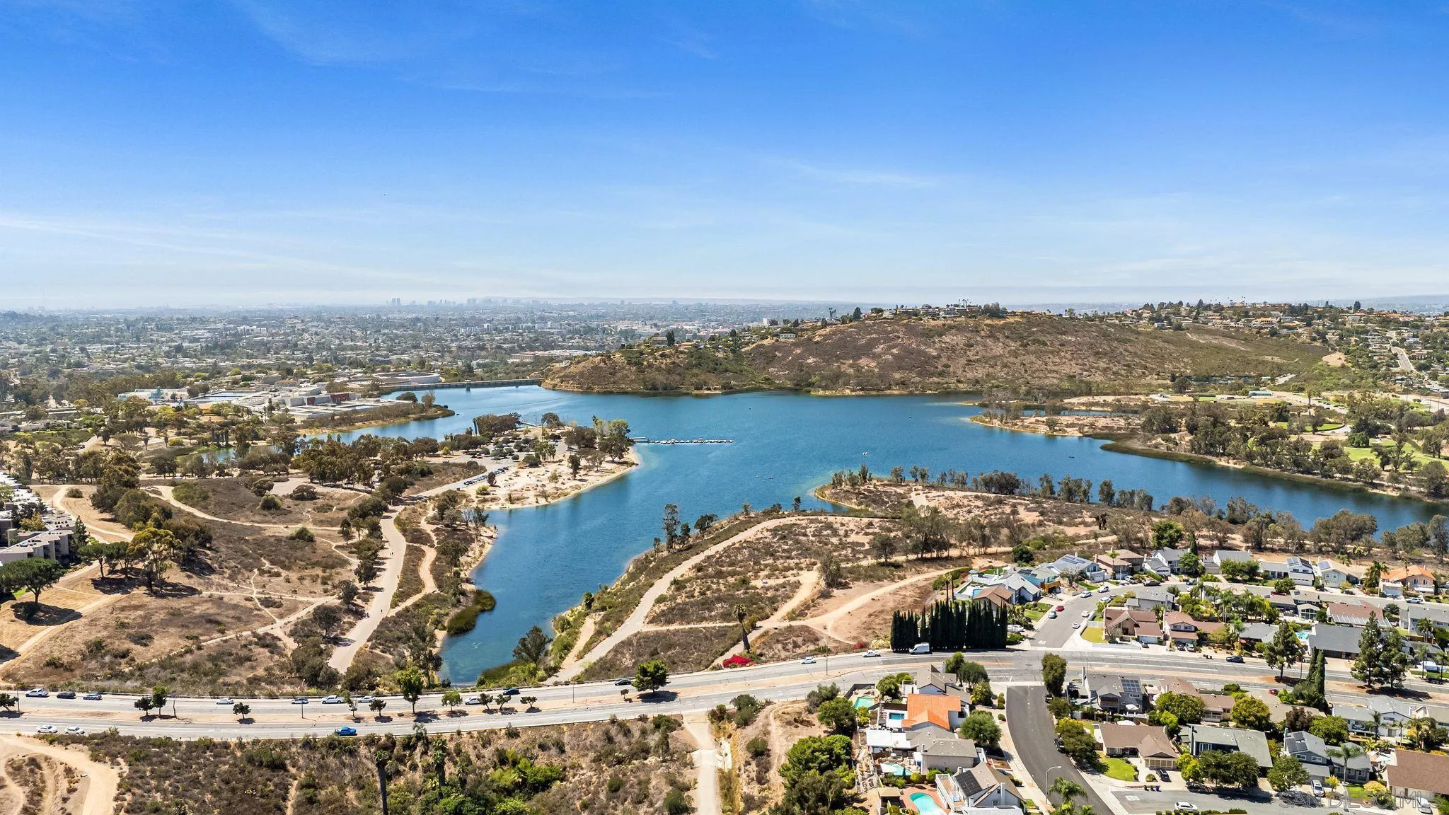 https://cdn.realtyfeed.com/cdn/127/250038425/4e2cebe7df7ff9c30fc578163b8d69a7.webp